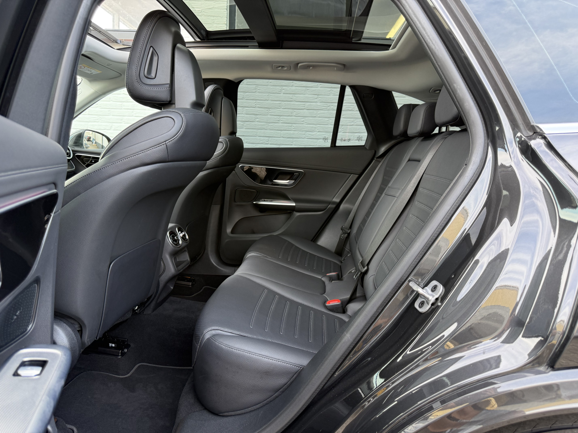 Foto van Mercedes-Benz GLC 300 E 4Matic