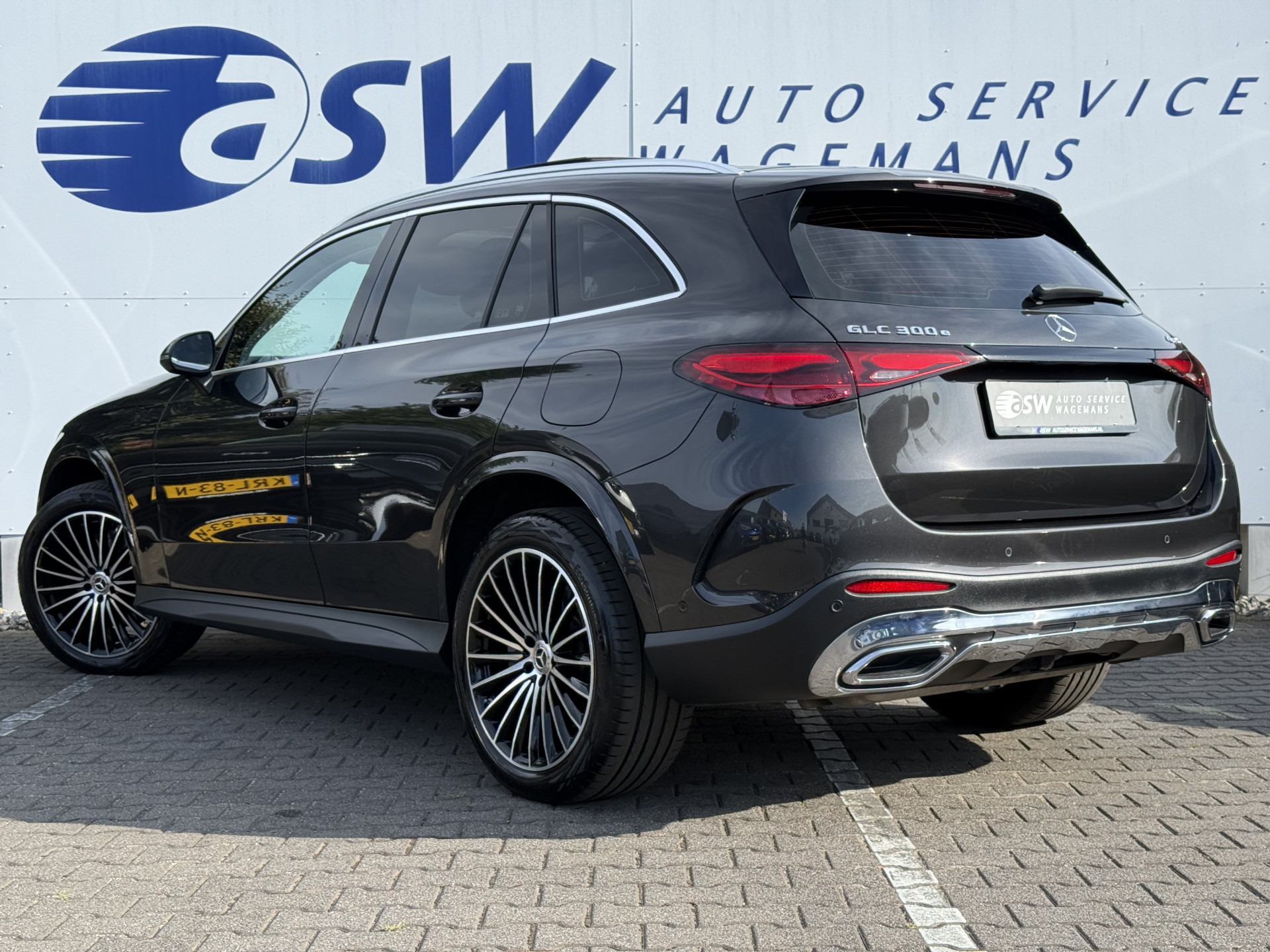 Foto van Mercedes-Benz GLC 300 E 4Matic