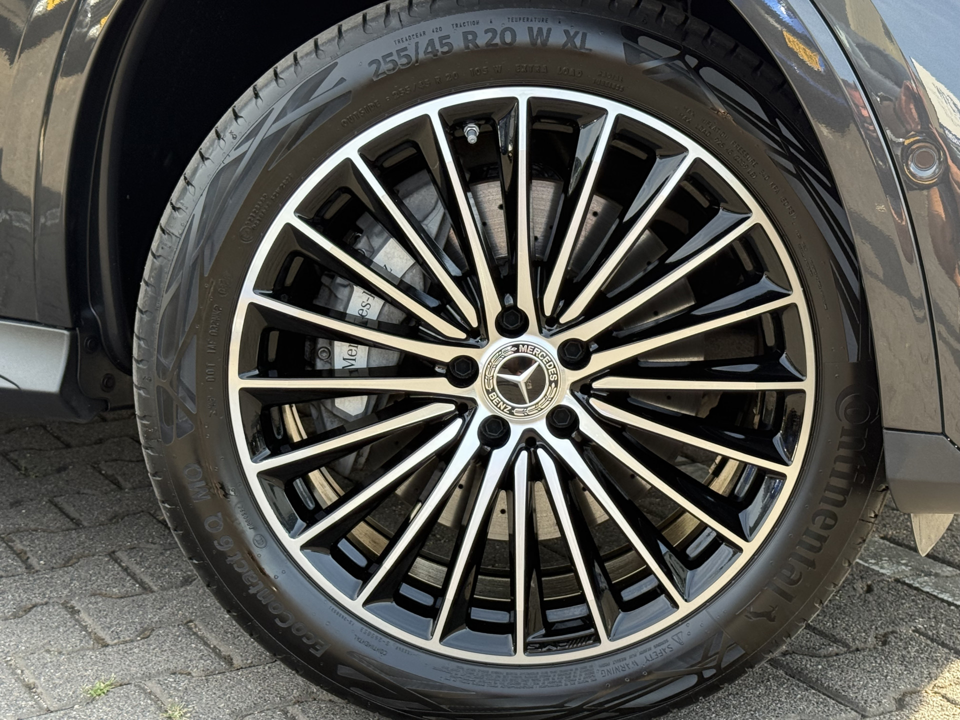 Foto van Mercedes-Benz GLC 300 E 4Matic