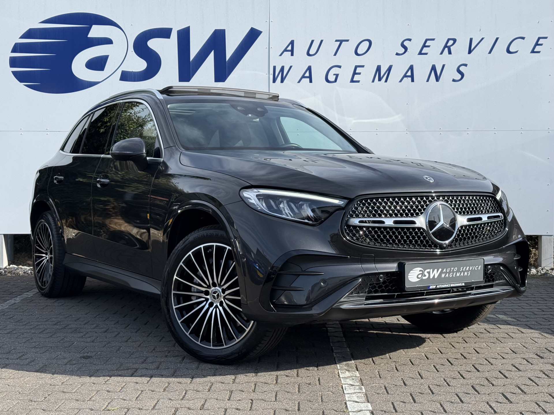 Foto van Mercedes-Benz GLC 300 E 4Matic