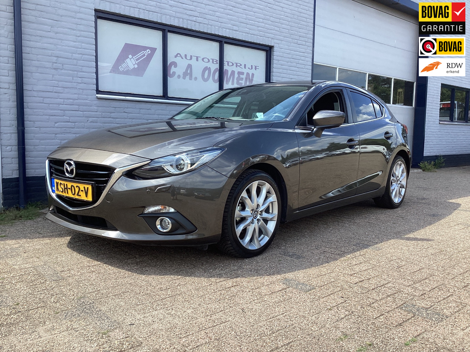 Mazda 3 2.0 TS+ 5 drs 18 incl lm crc ecc head up display prijs incl rijklaarmaken en garantie 2015 - voorkant