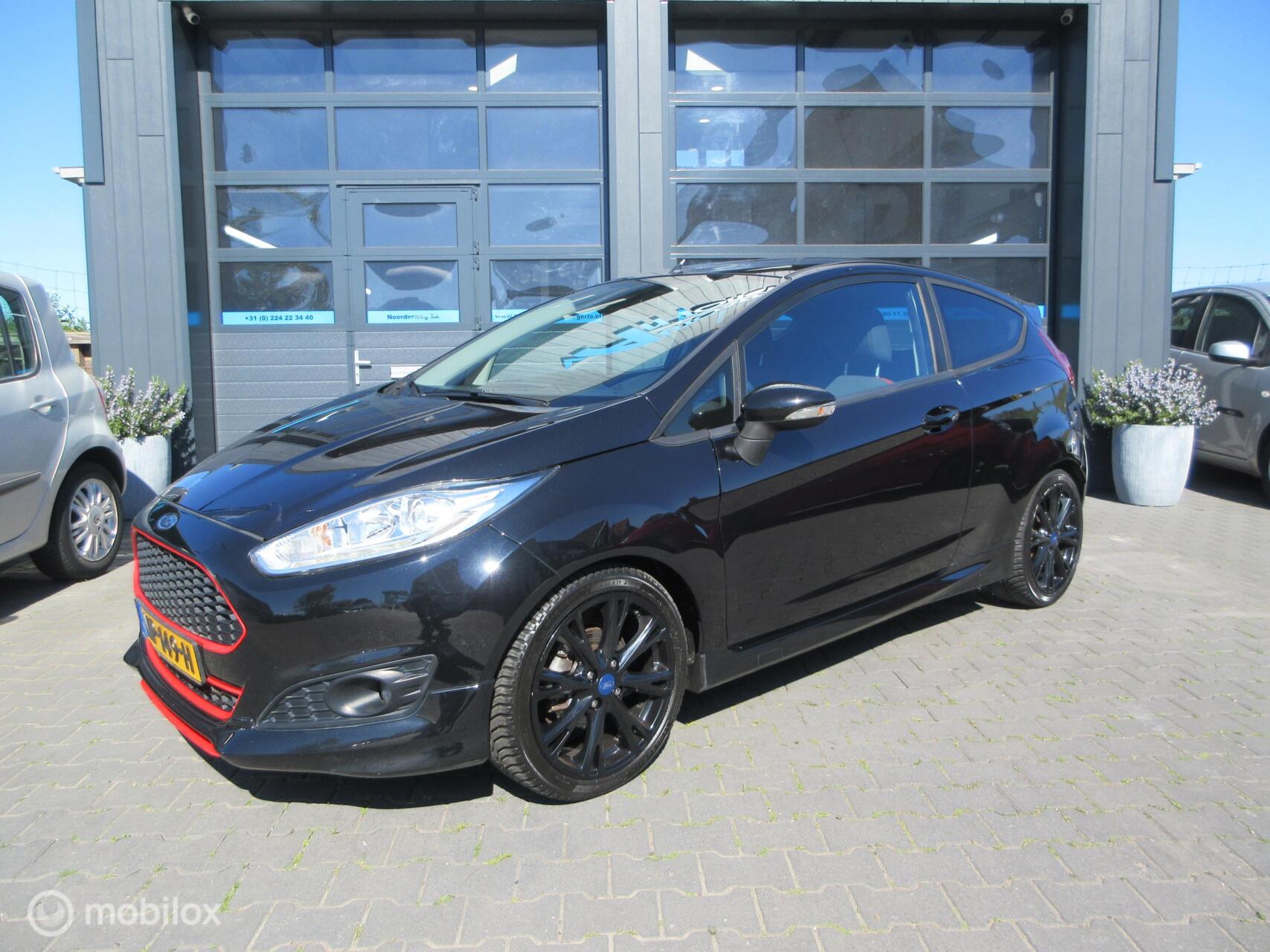 Ford Fiesta 1.0 EcoBoost Black Edition 140pk! Volle uitvoering! 2015 - voorkant