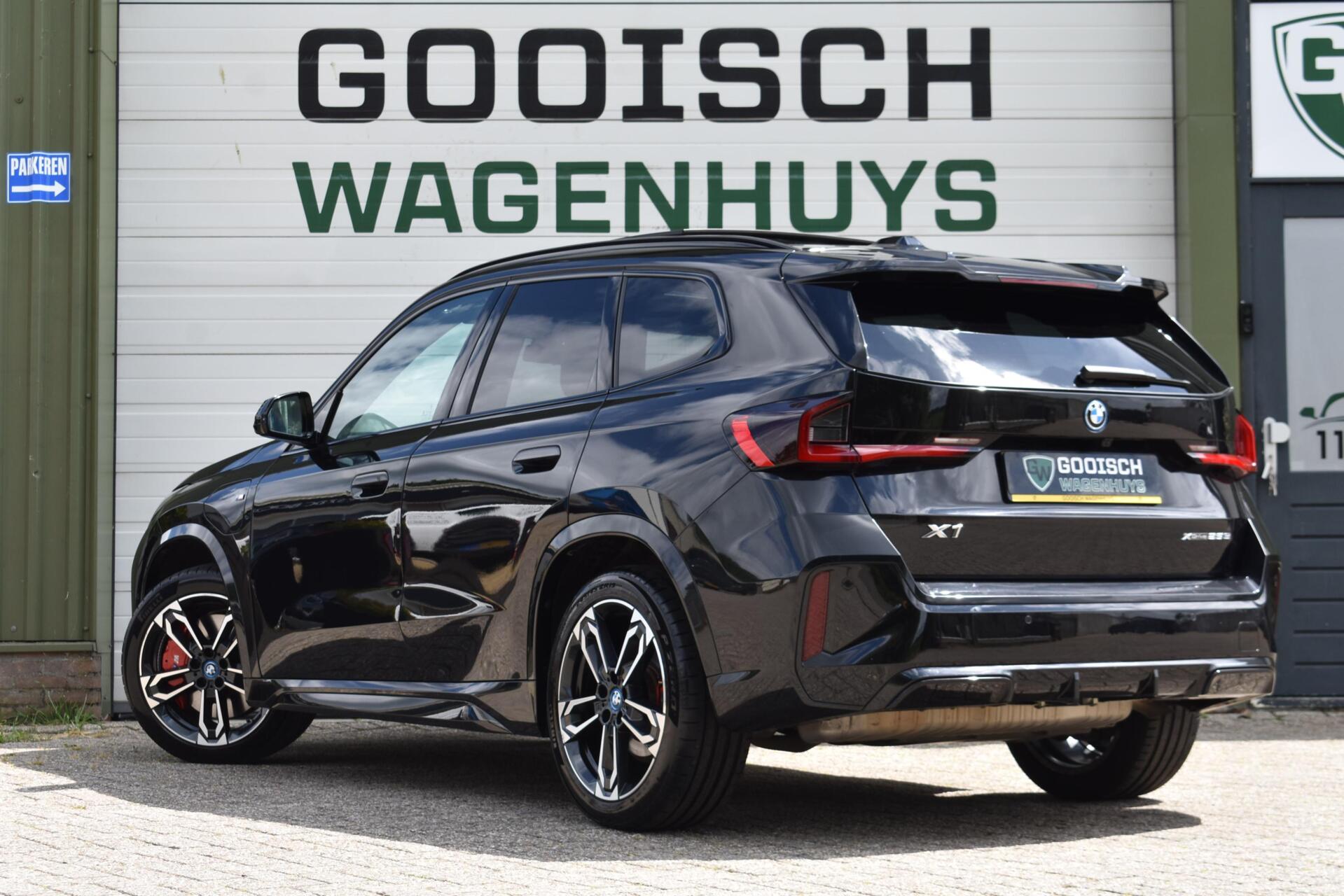 Foto van BMW X1 Xdrive25e