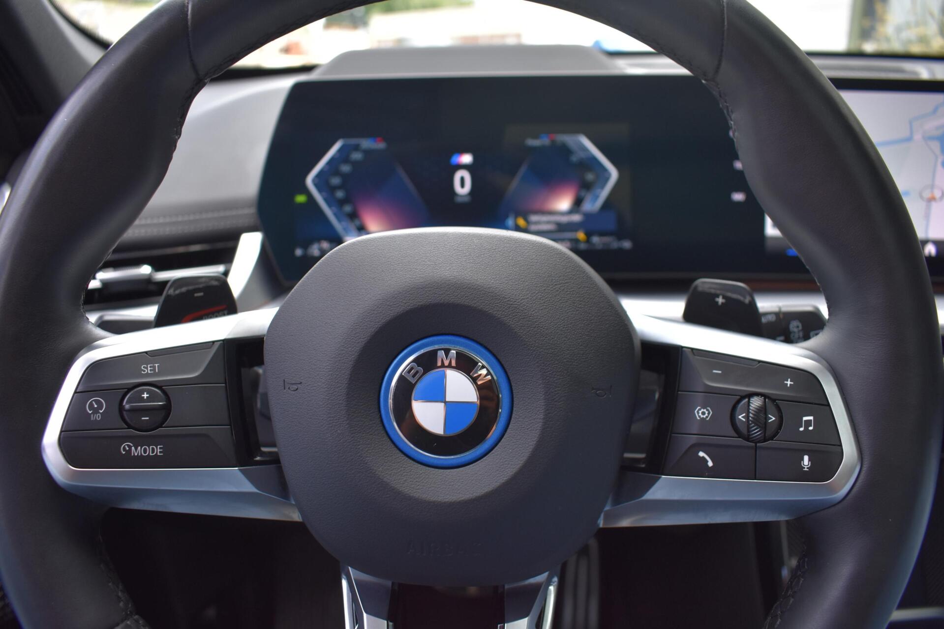 Foto van BMW X1 Xdrive25e