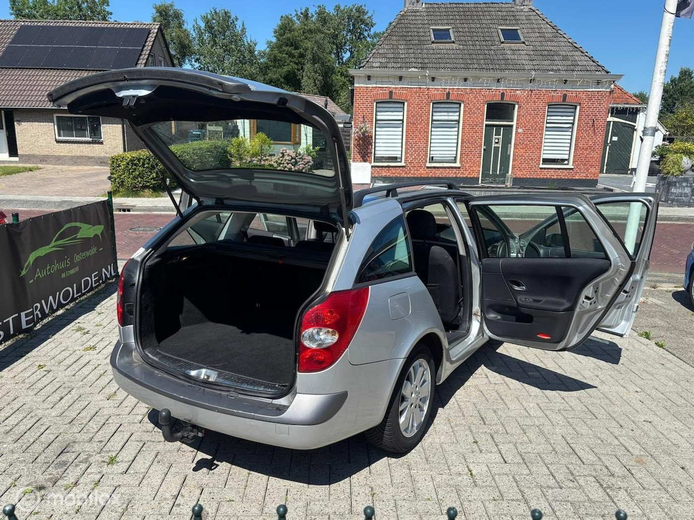 Foto van Renault Laguna Grand Tour