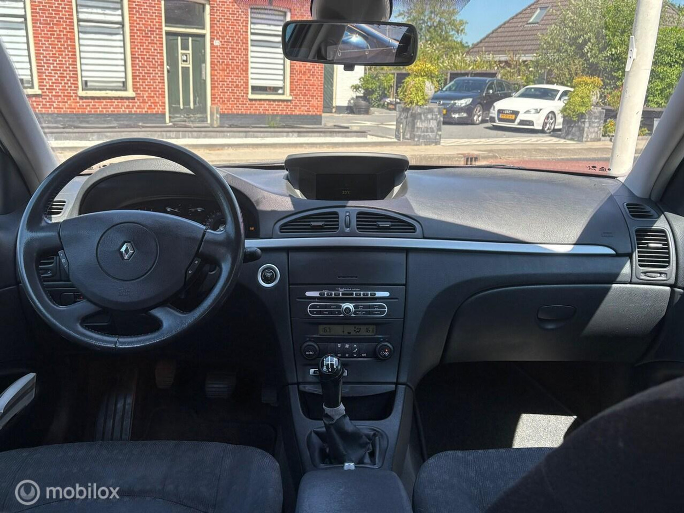 Foto van Renault Laguna Grand Tour