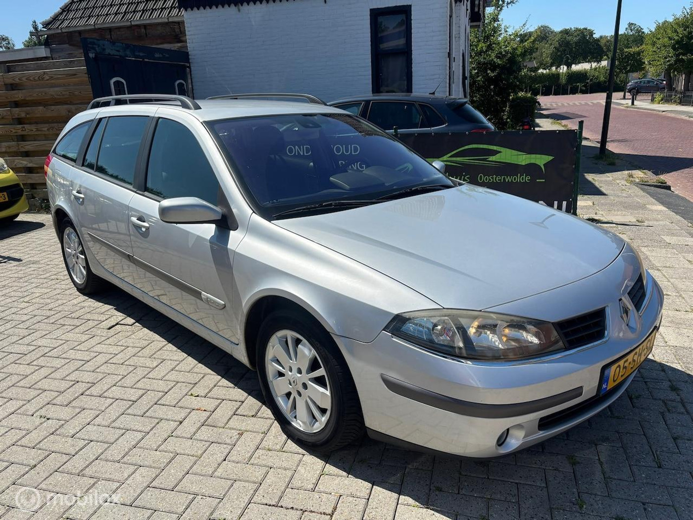 Foto van Renault Laguna Grand Tour