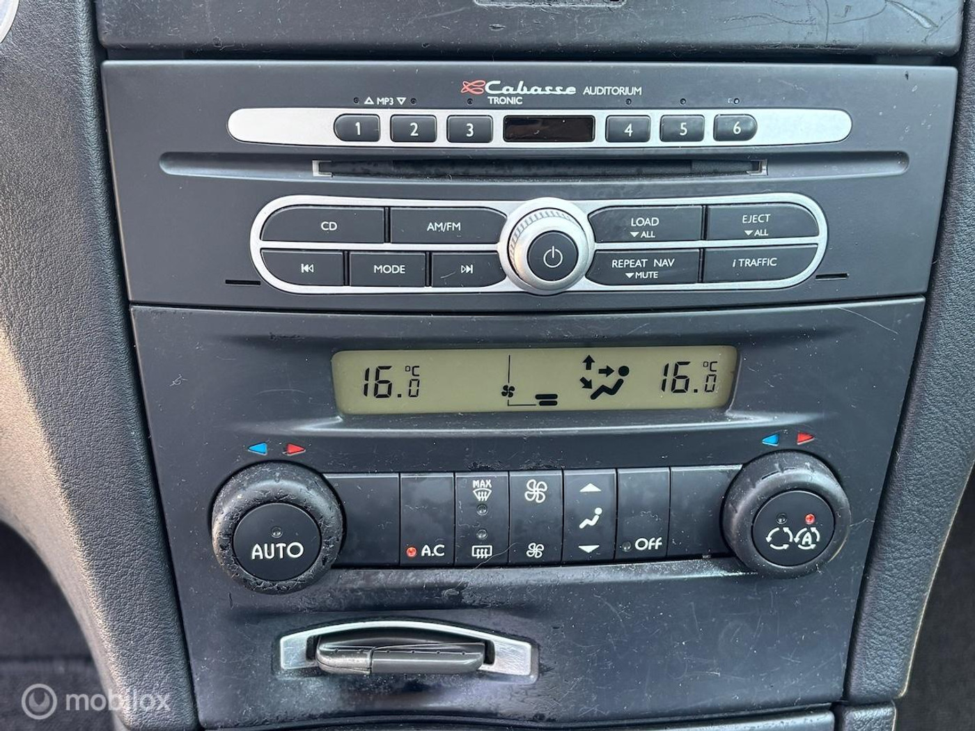 Foto van Renault Laguna Grand Tour