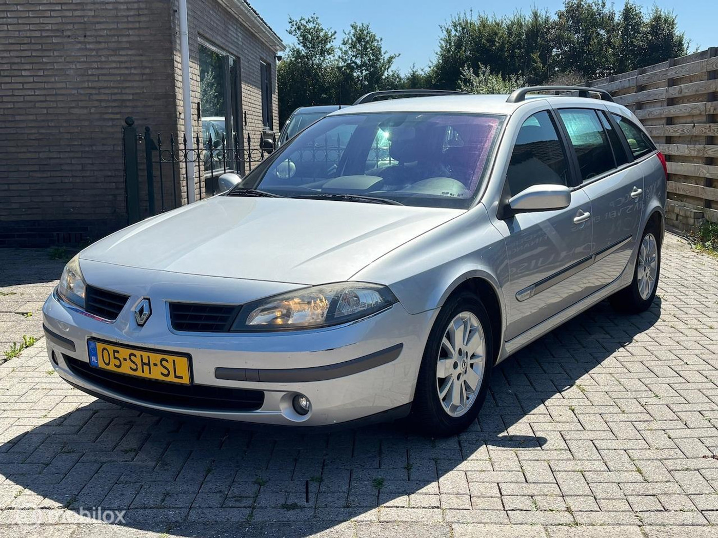 Renault Laguna Grand Tour 2.0-16V Dynamique 2006 - voorkant