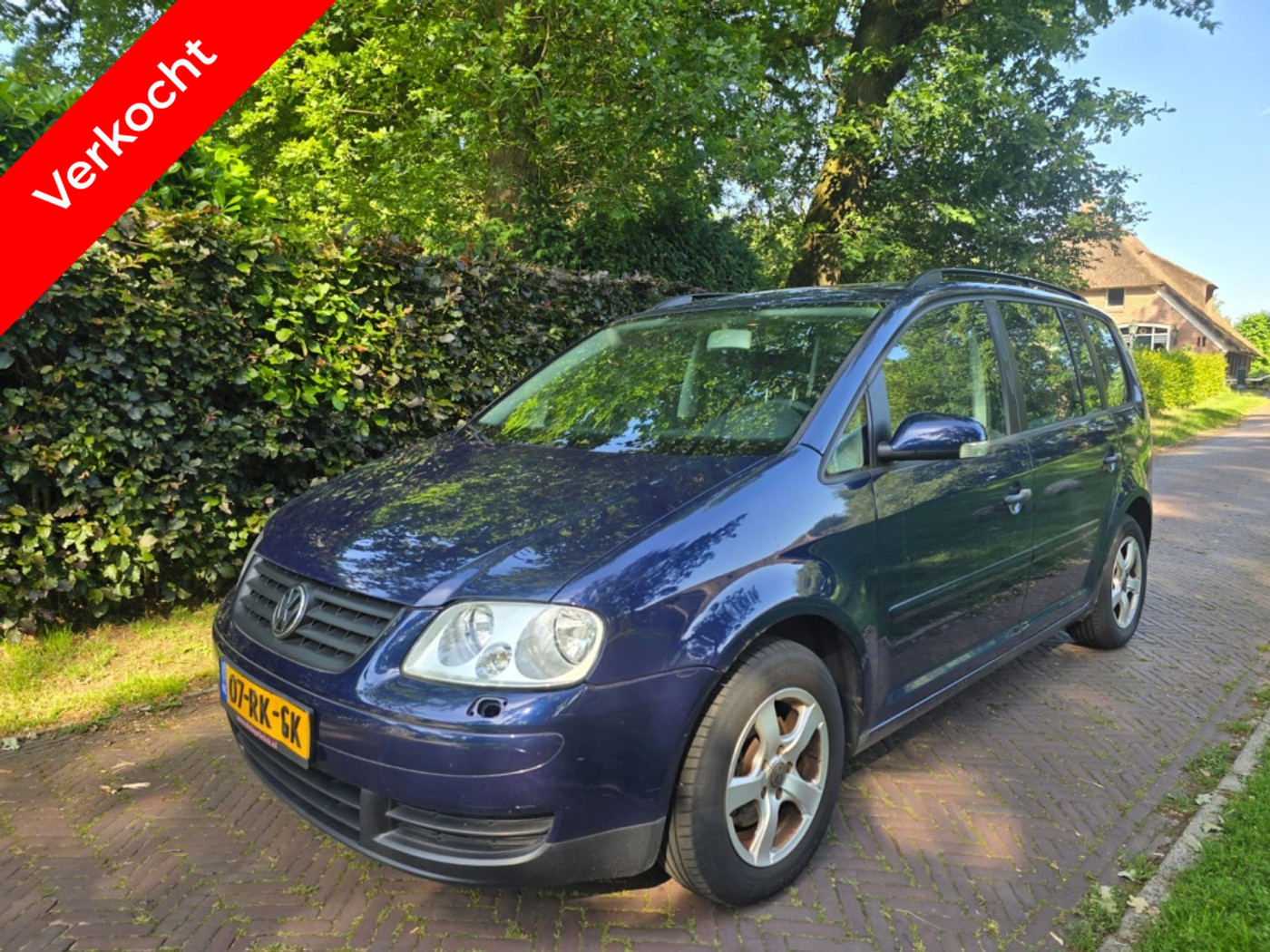 Volkswagen Touran 1.6 TREKHAAK, APK NIEUW 2005 - voorkant