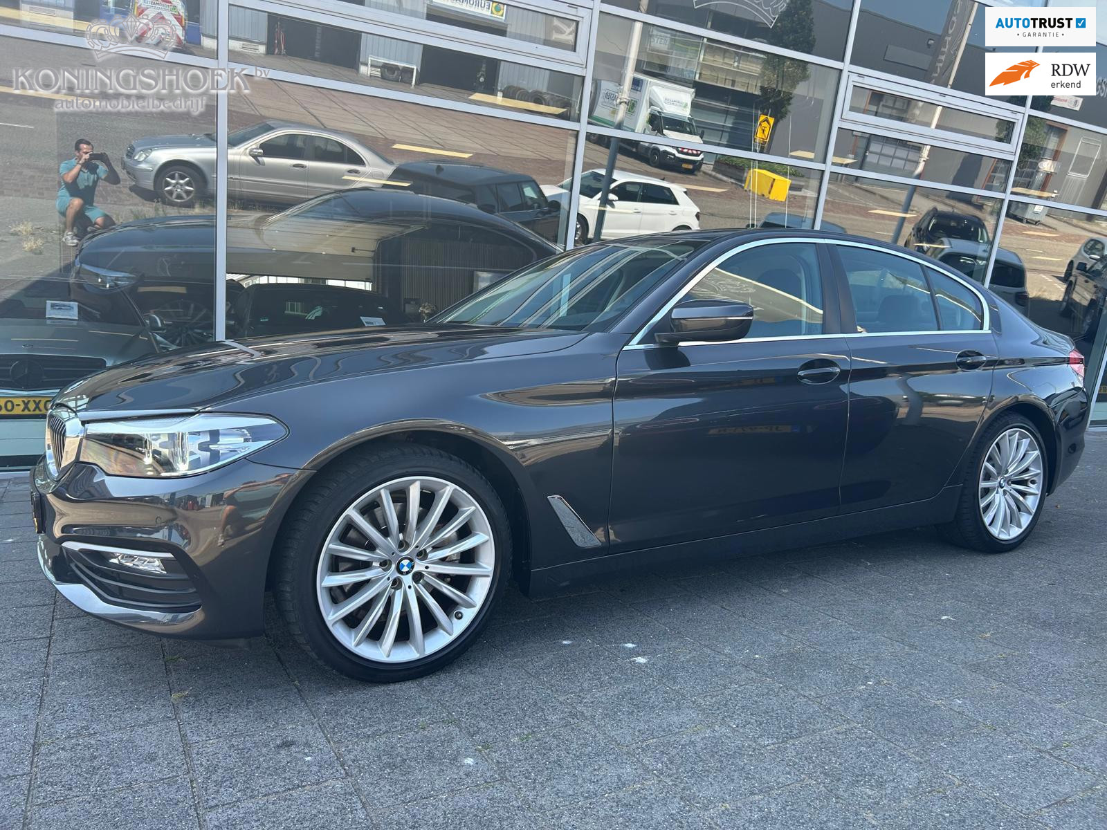 BMW 520i 520i High Executive 2018 - voorkant