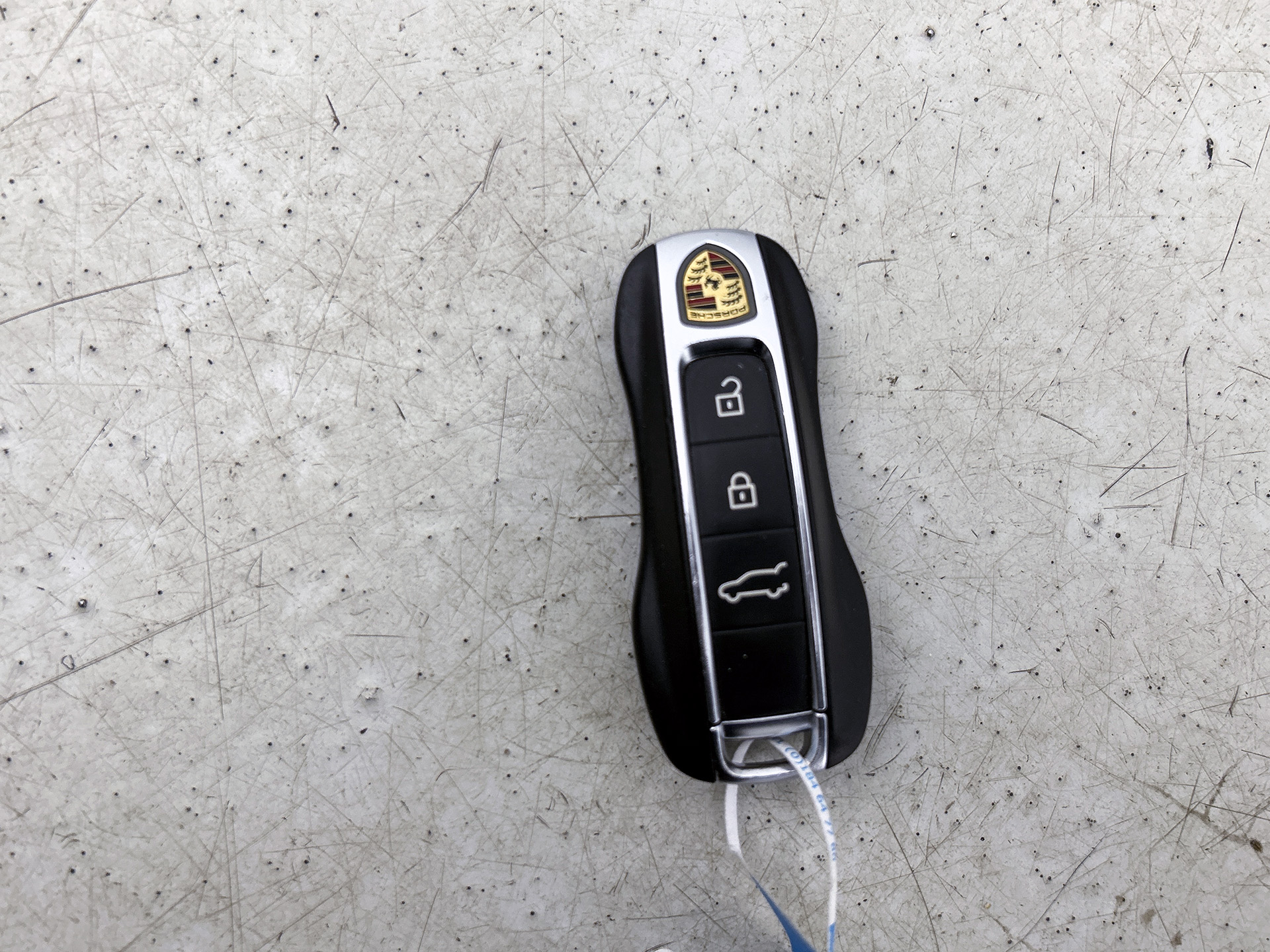 Foto van Porsche Cayenne Turbo S E-hybrid