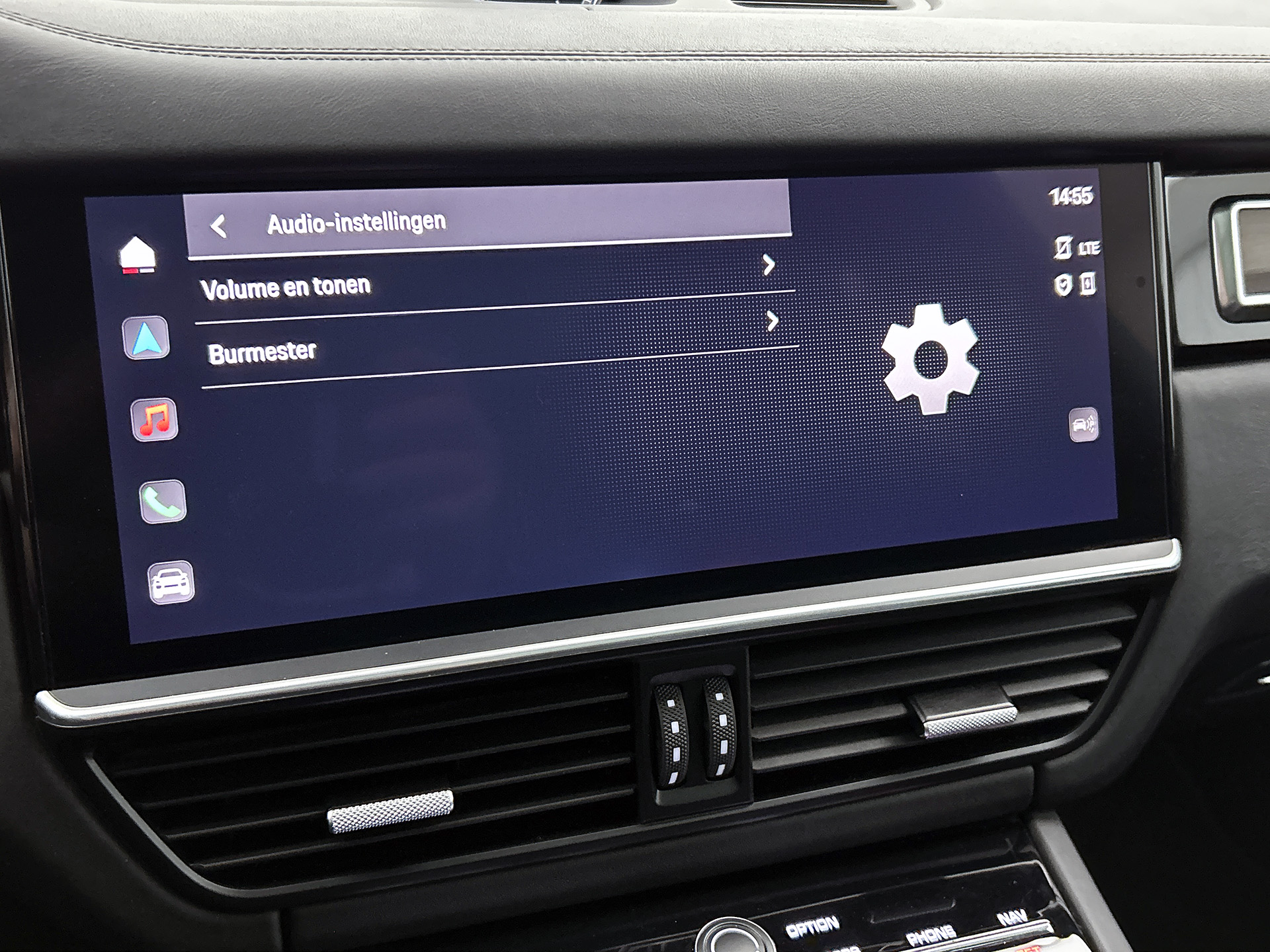 Foto van Porsche Cayenne Turbo S E-hybrid