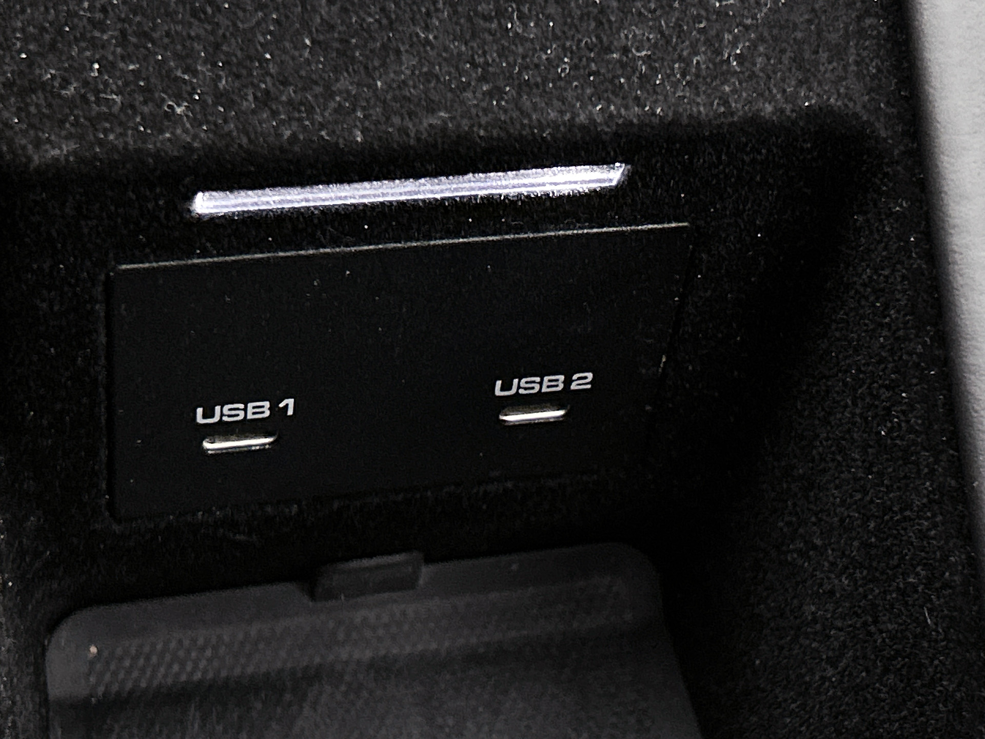 Foto van Porsche Cayenne Turbo S E-hybrid
