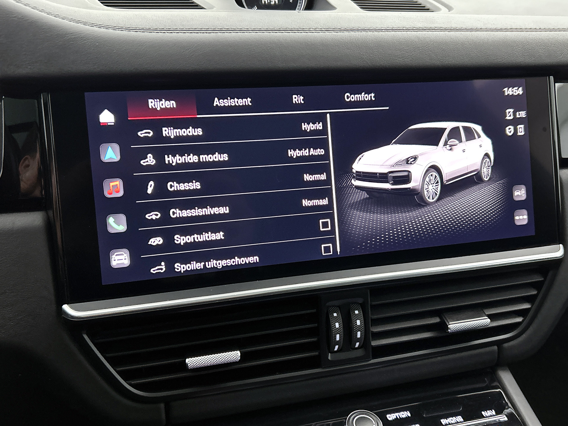 Foto van Porsche Cayenne Turbo S E-hybrid