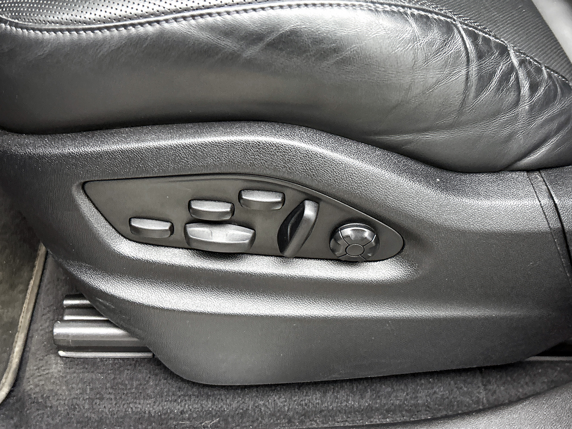 Foto van Porsche Cayenne Turbo S E-hybrid