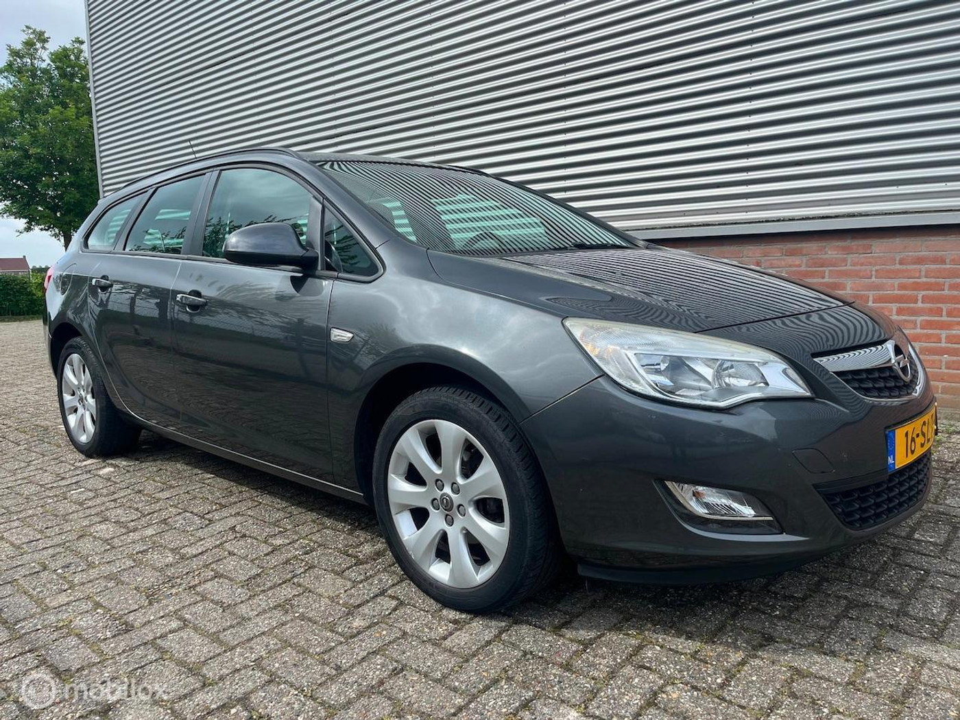 Foto van Opel Astra Sports Tourer