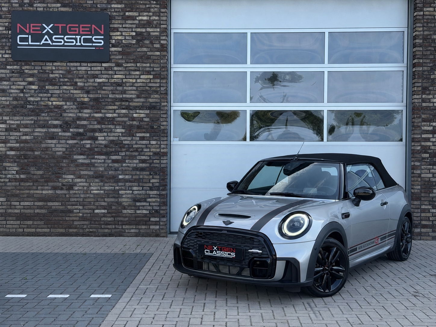 Mini Cooper S 2.0 Cooper S JCW Rockingham GT Edition Full Option 2023 - voorkant