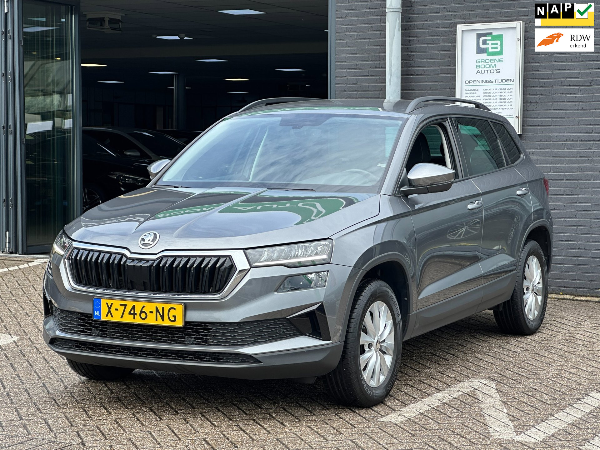 Skoda Karoq 1.5 TSI ACT Business Edition/CAMERA/CARPLAY/NL-AUTO NAP!! 2024 - voorkant