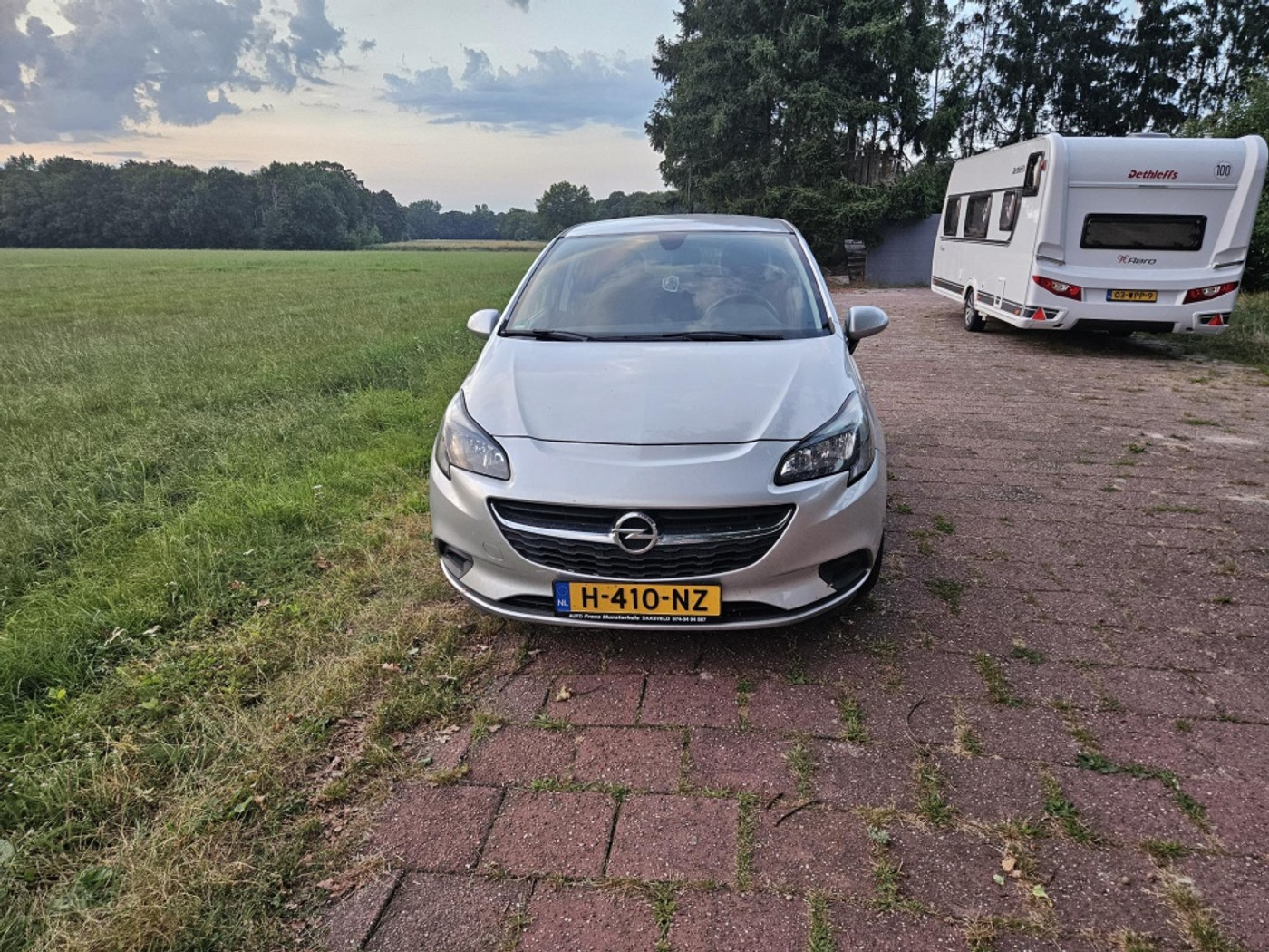 Opel Corsa-e 1.4 Color Ed. 2015 - voorkant