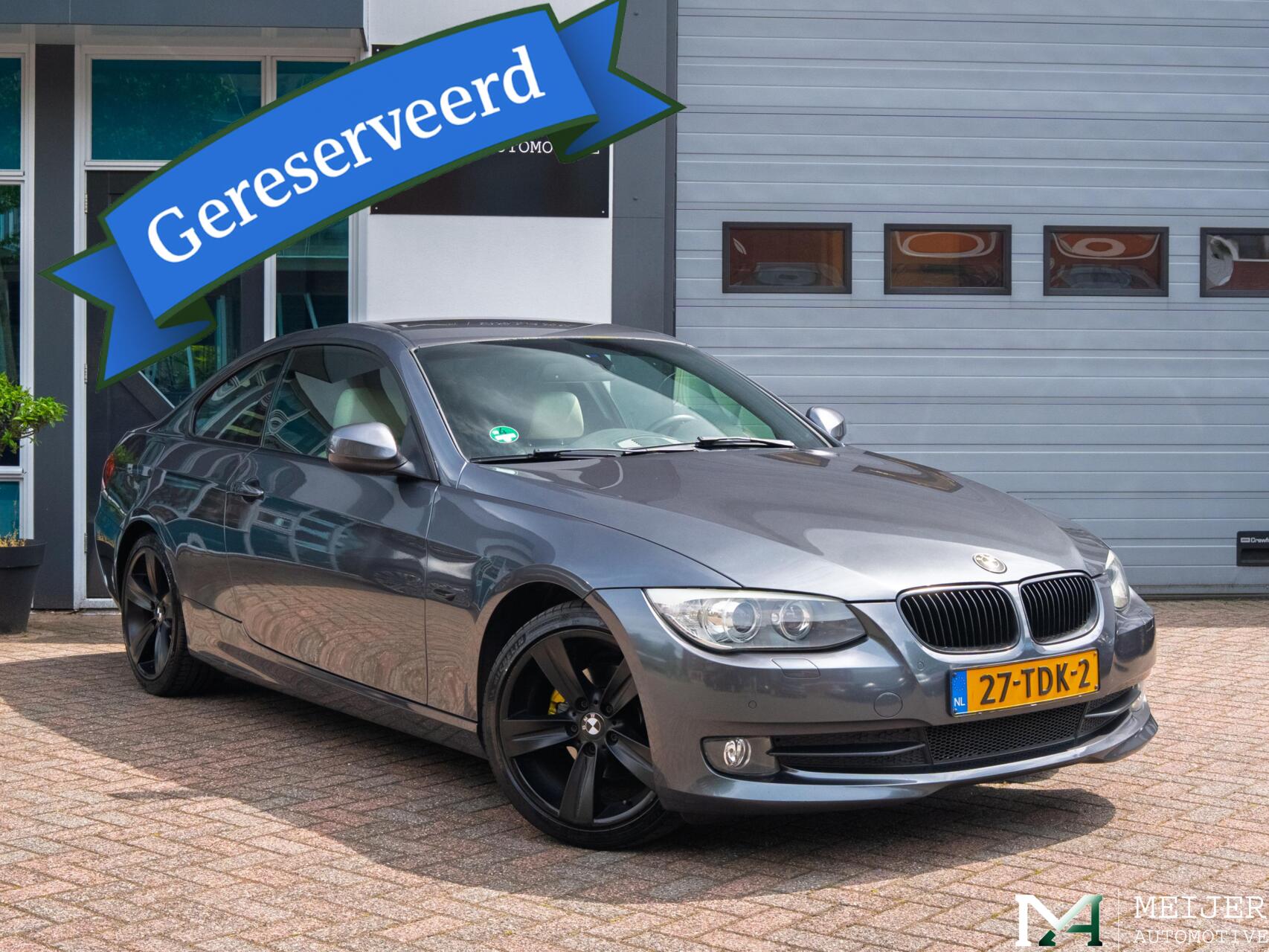 BMW 3-serie Coupé 320i Corporate Lease Business Line Sport 2012 - voorkant