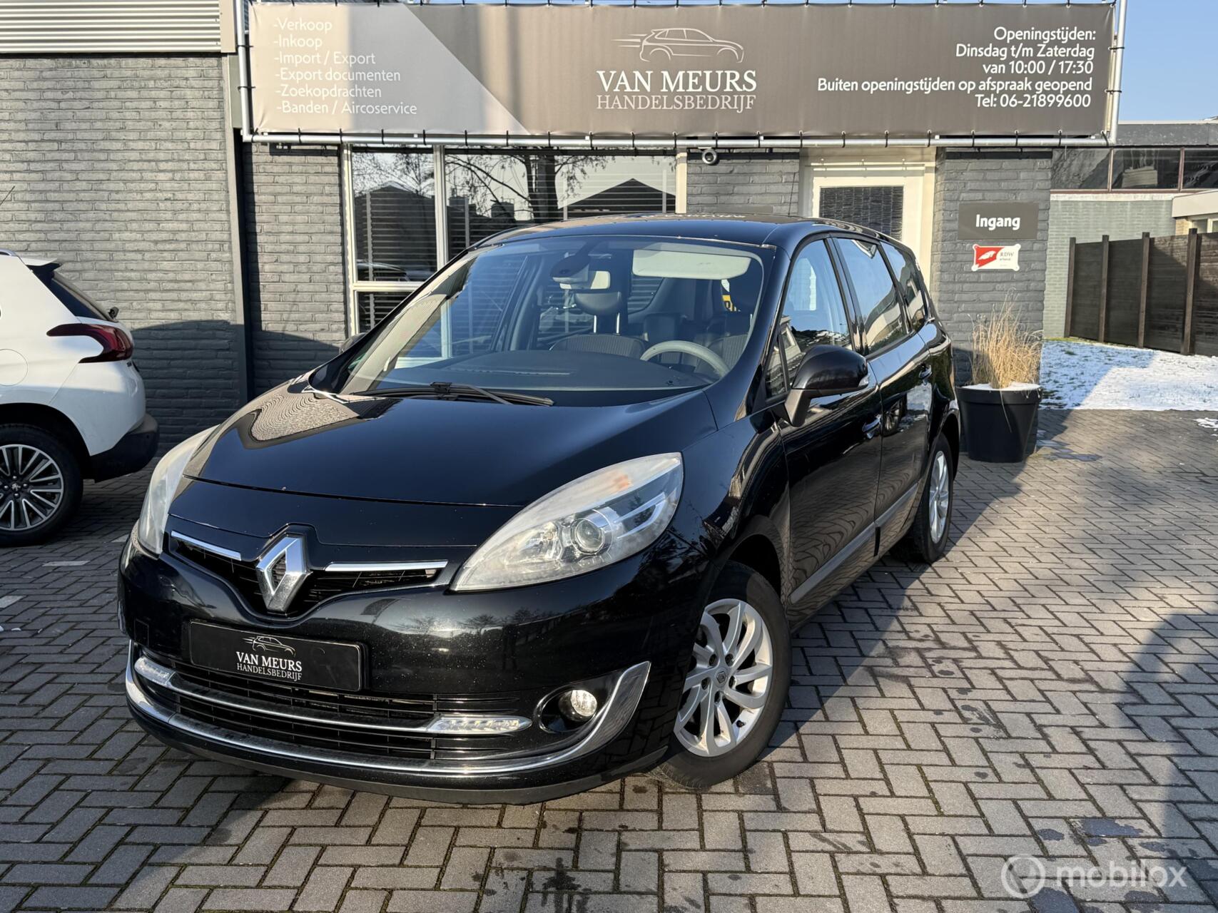 Renault Megane Scenic 1.5 dCi Express. 7persoons, navigatie, apk 02-2027 2013 - voorkant