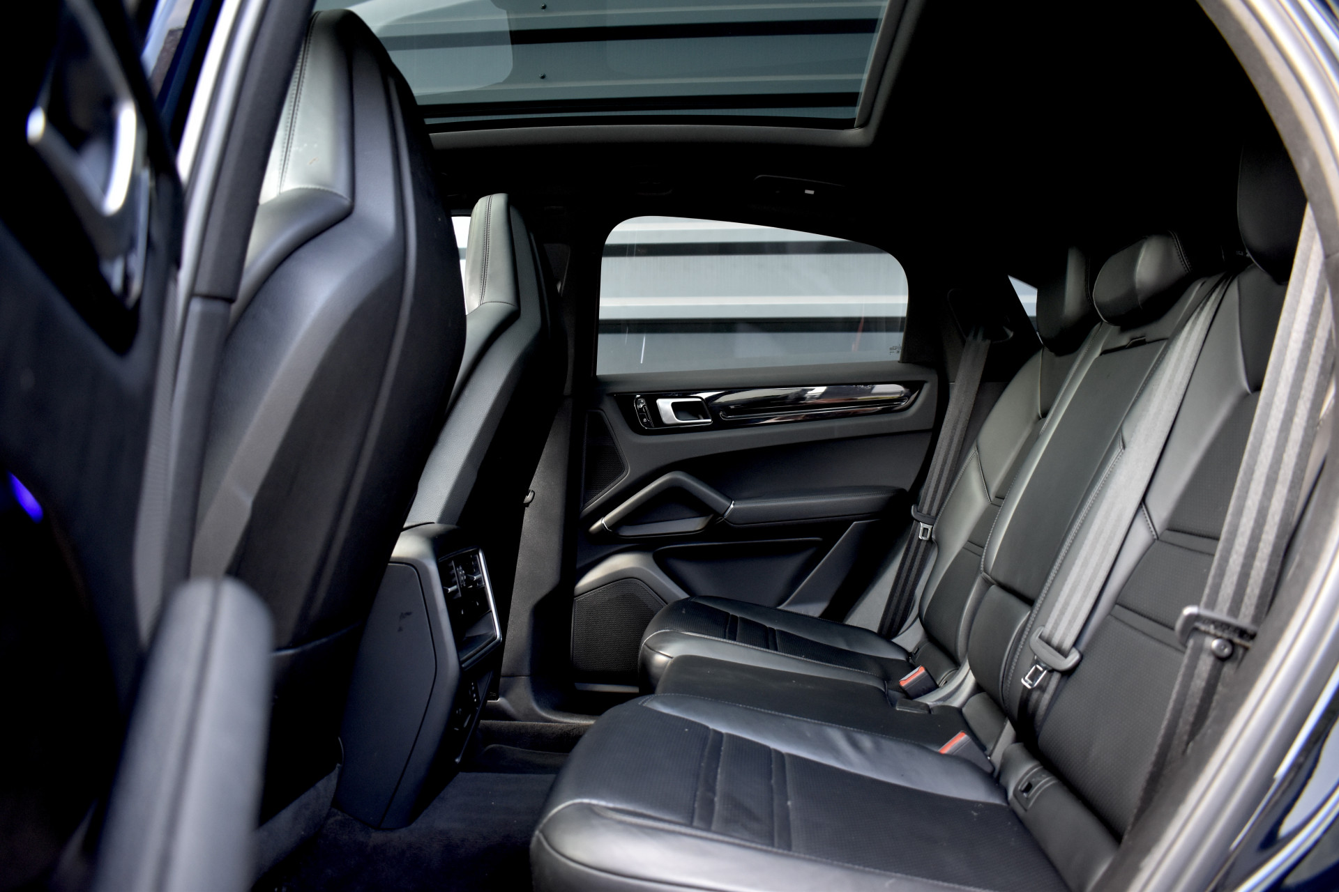 Foto van Porsche Cayenne E-hybrid