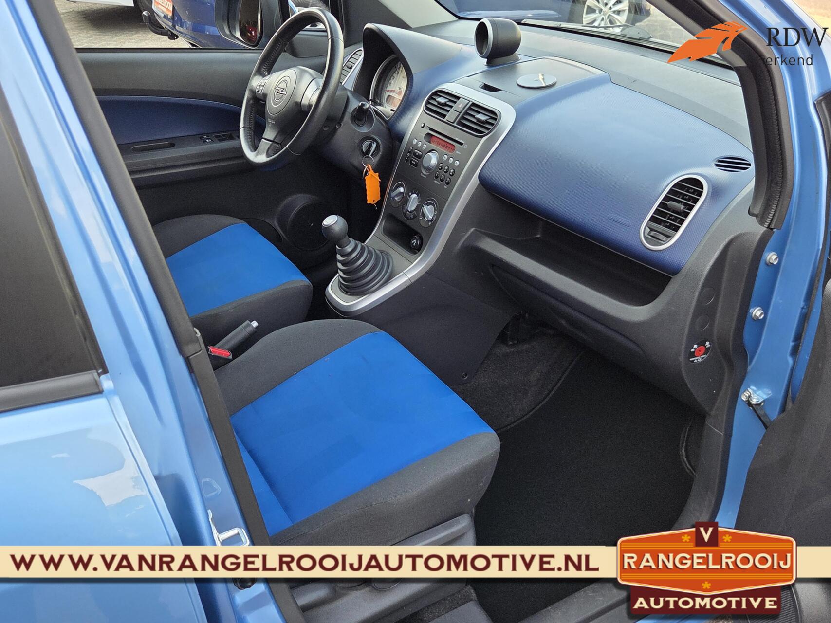 Foto van Opel Agila