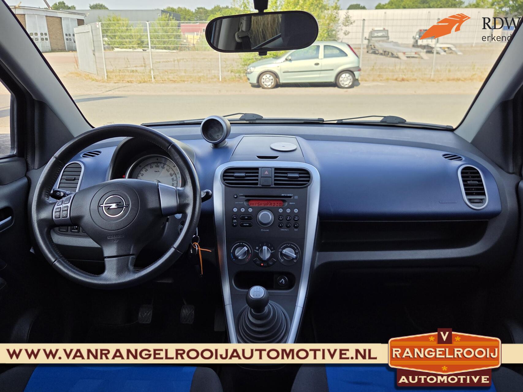 Foto van Opel Agila
