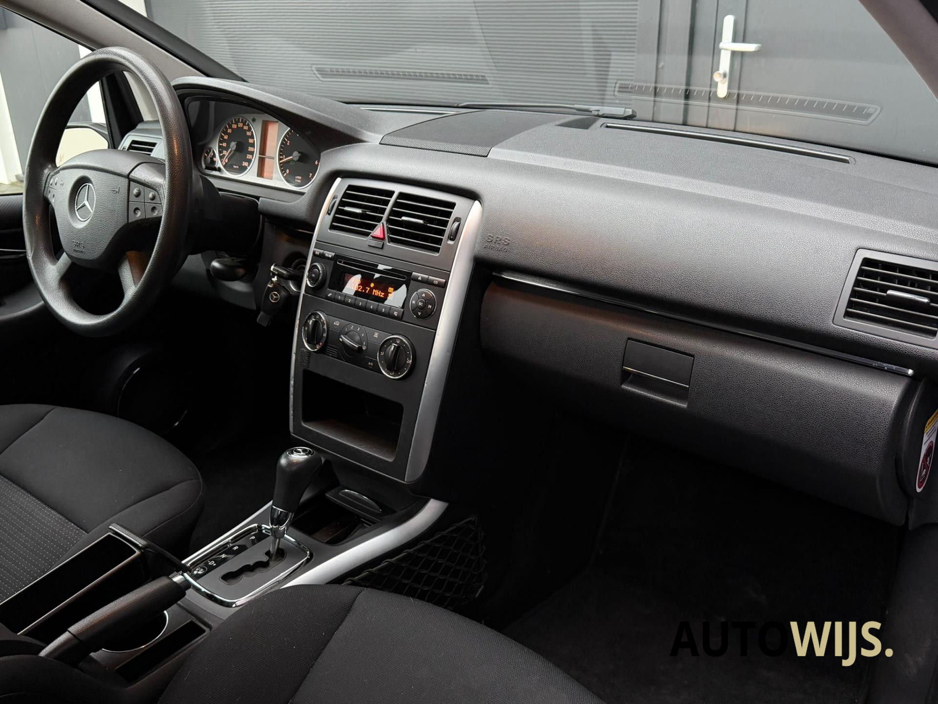 Foto van Mercedes-Benz B 200