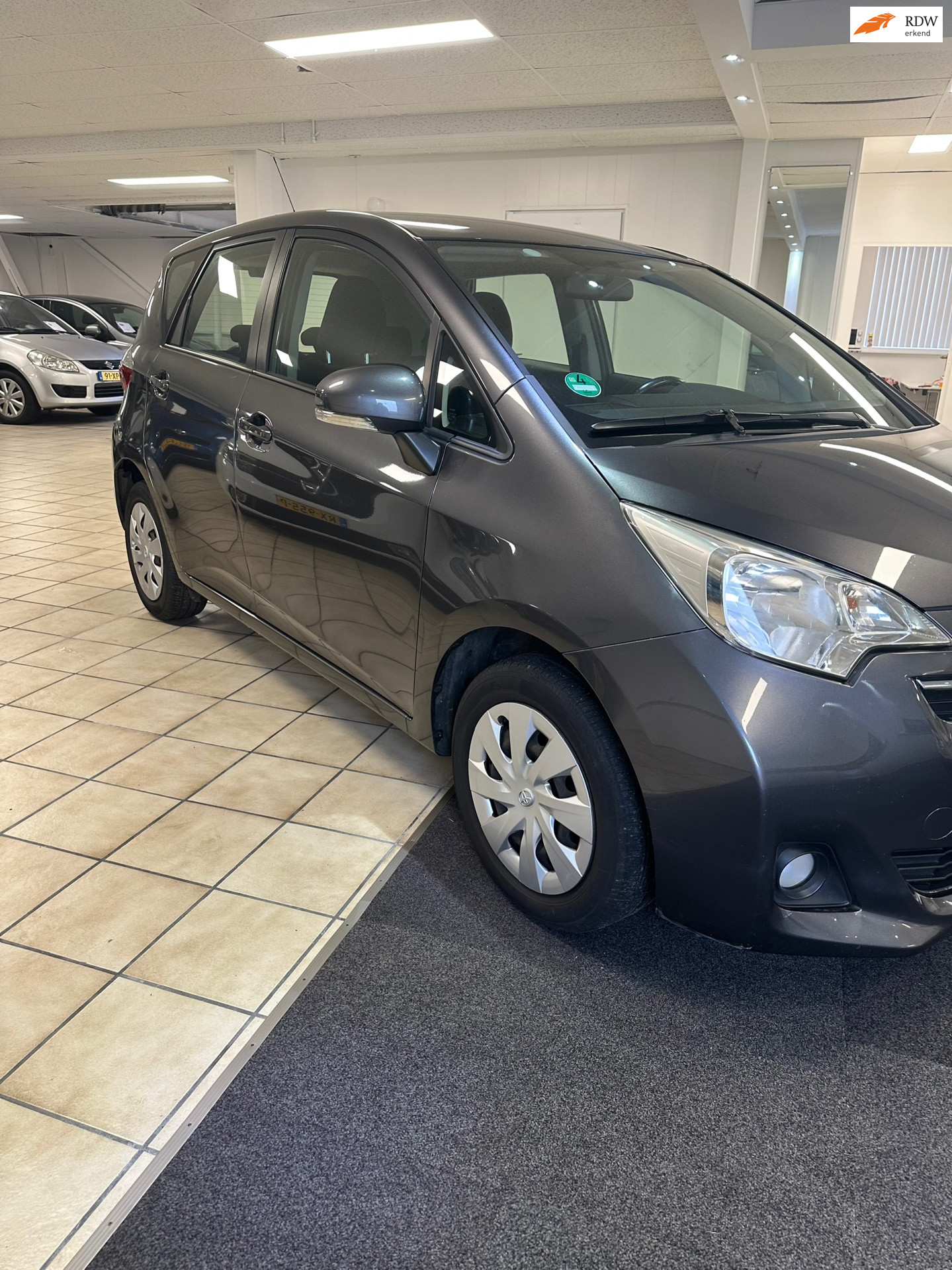 Toyota Verso-s 1.3 VVT-i Aspiration,2de eigenaar ,Airco 2011 - voorkant