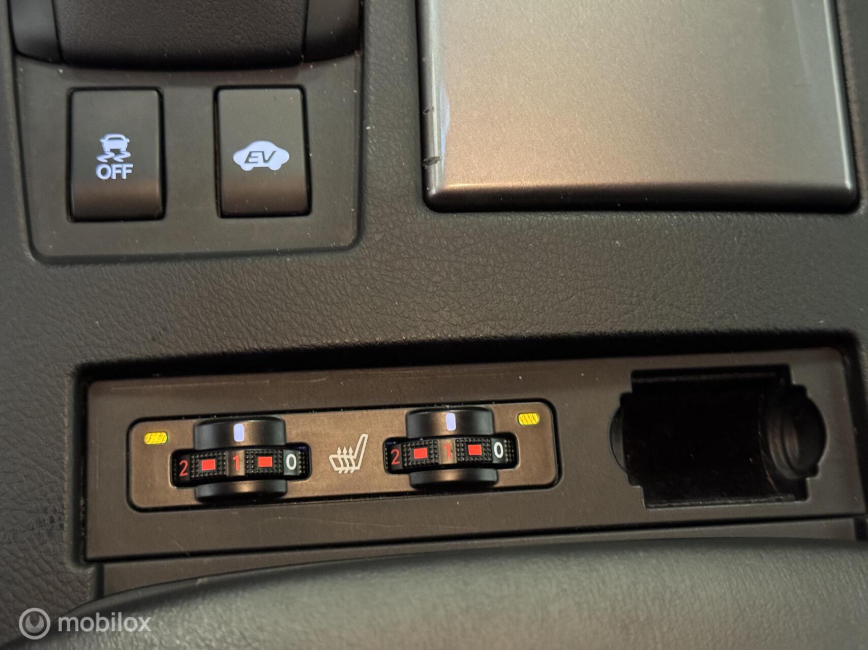 Foto van Lexus Lexus Rx450h