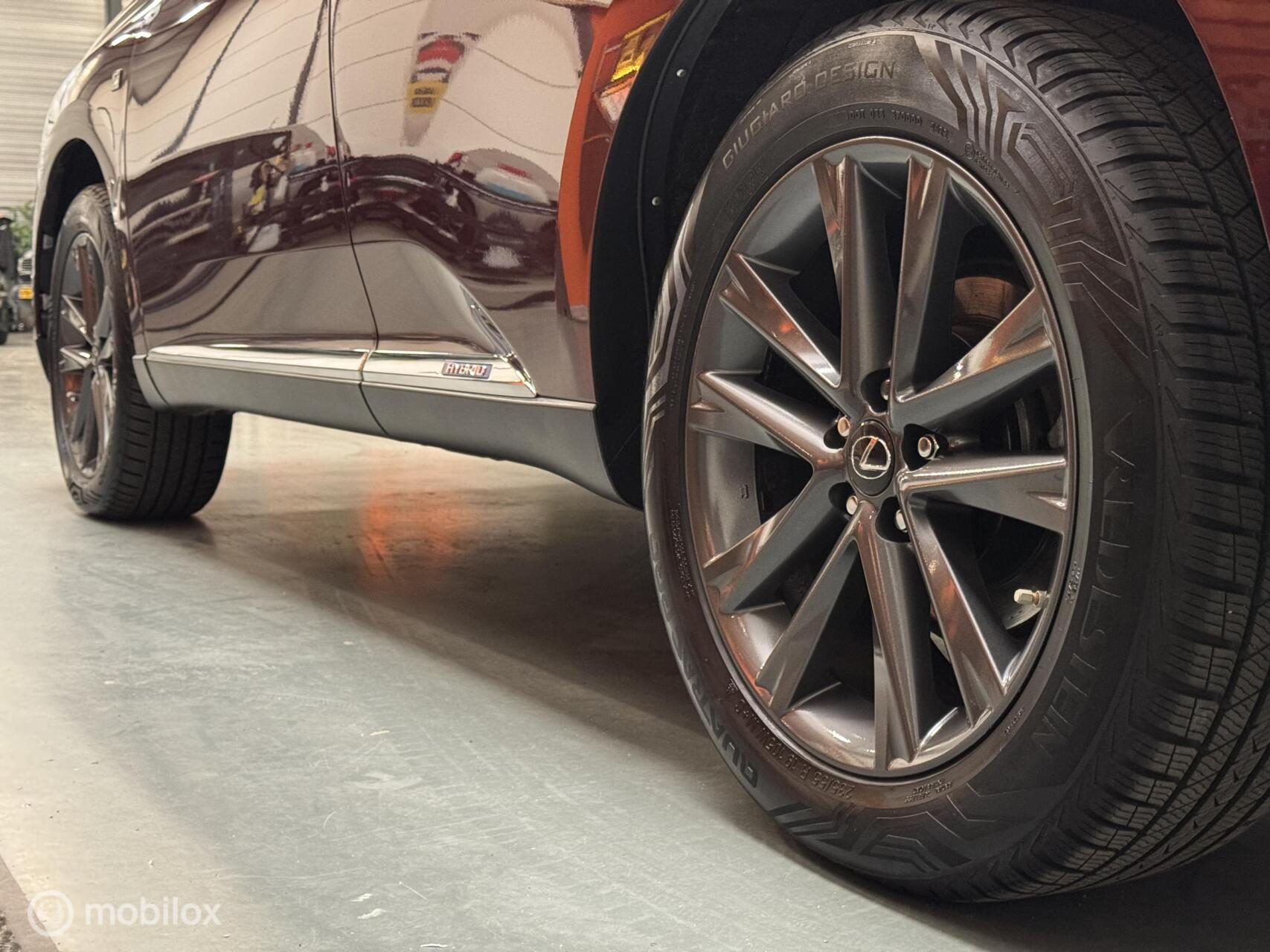 Foto van Lexus Lexus Rx450h