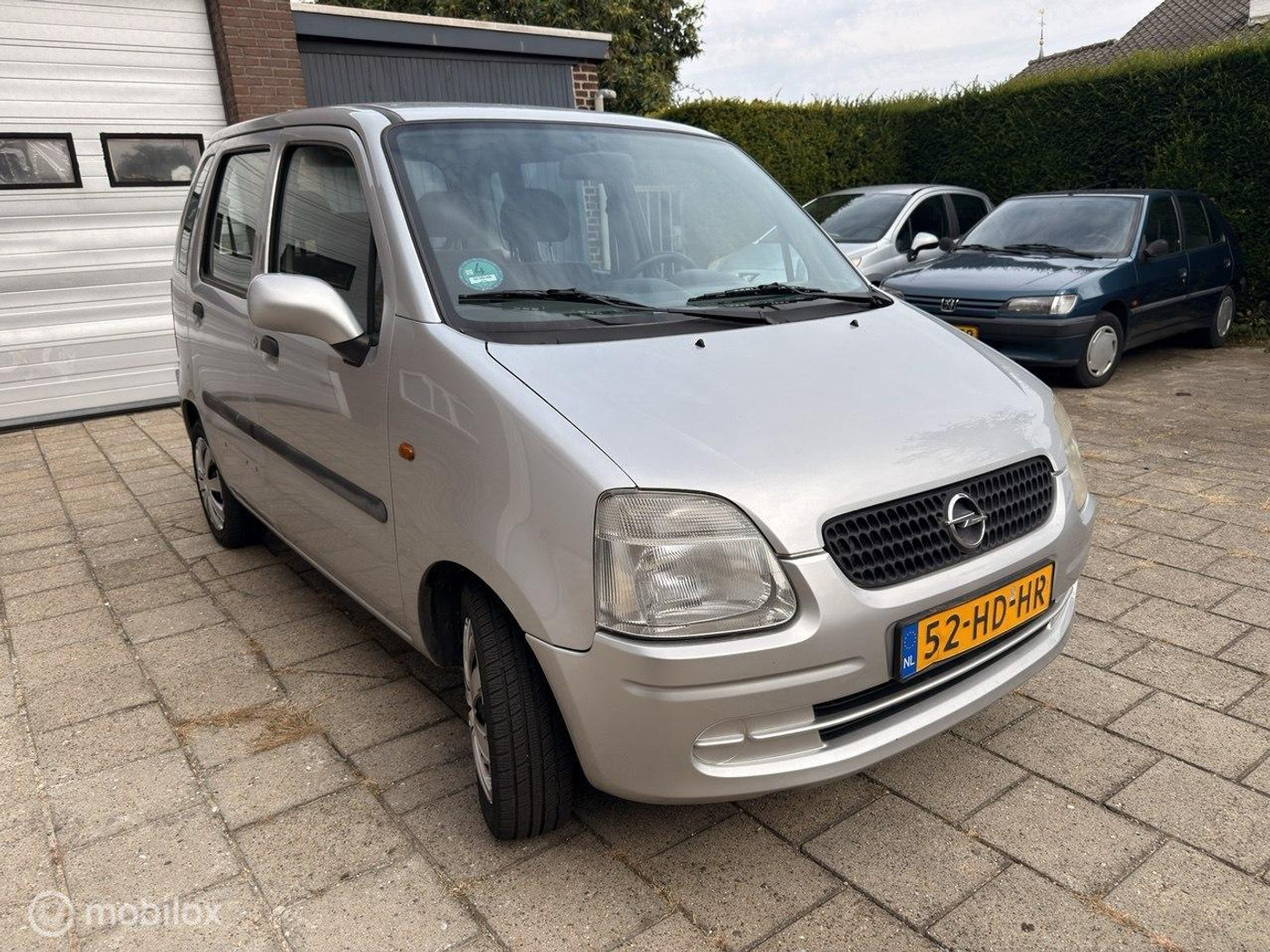 Foto van Opel Agila
