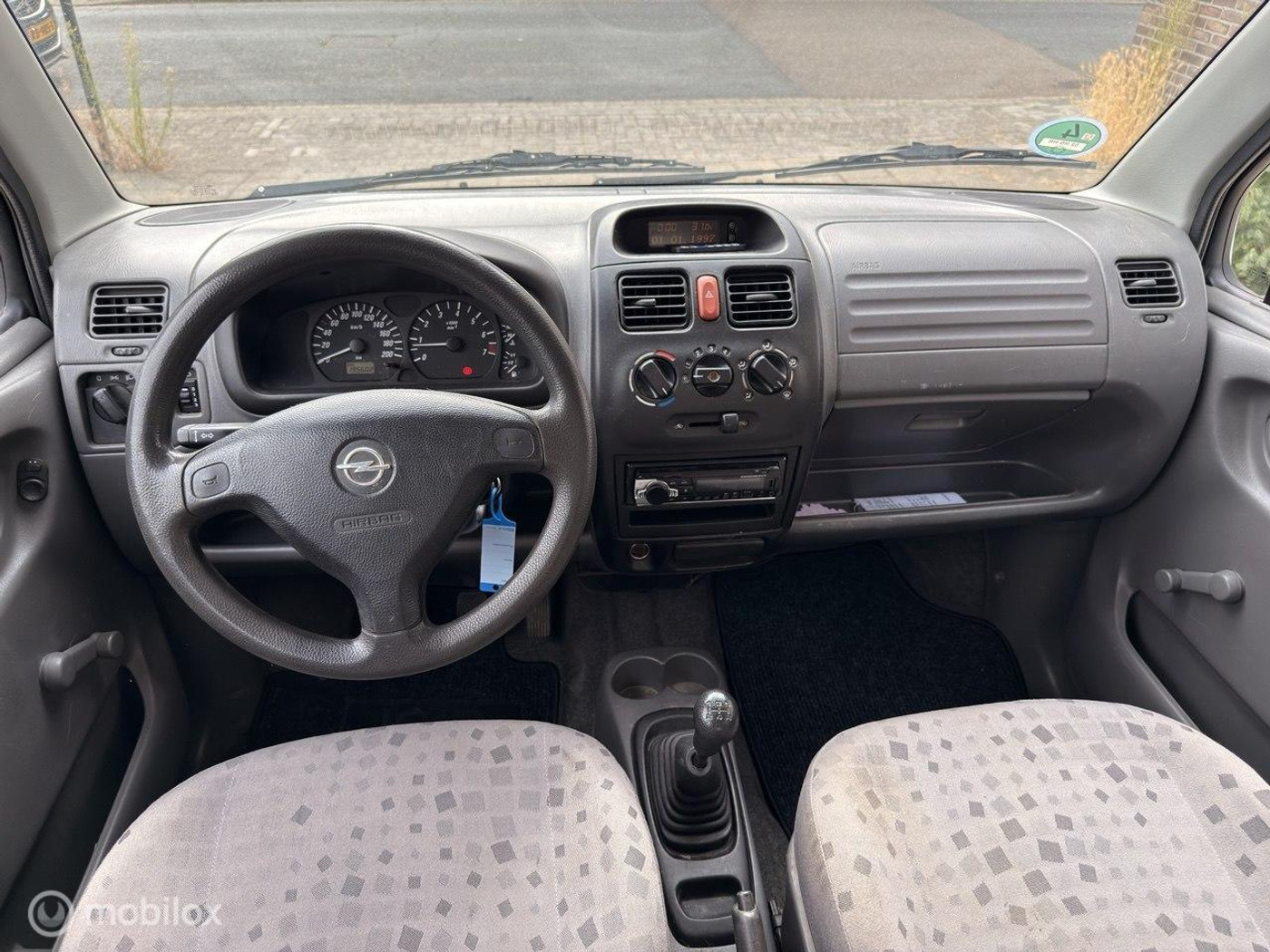 Foto van Opel Agila