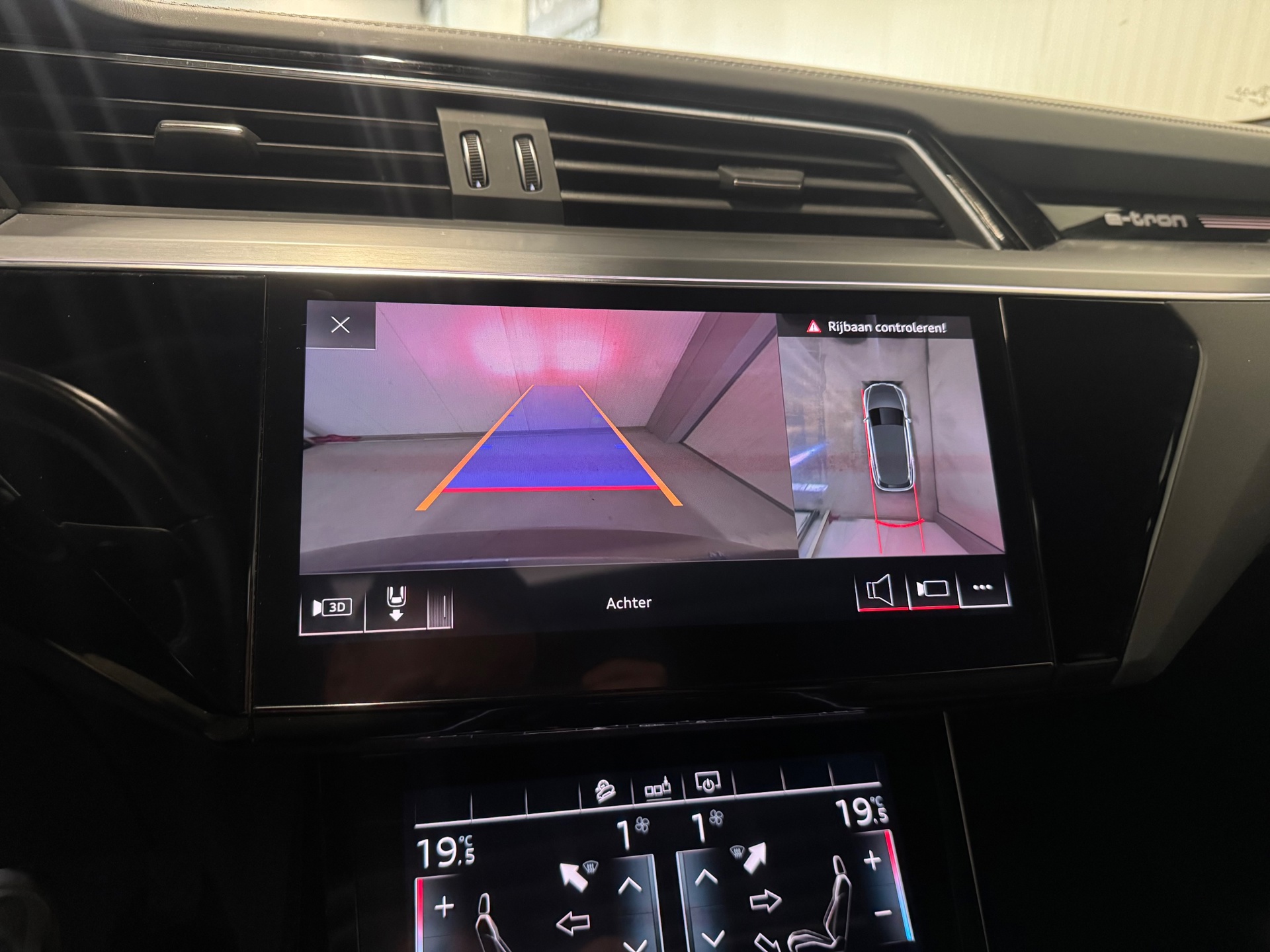 Foto van Audi Audi E-tron