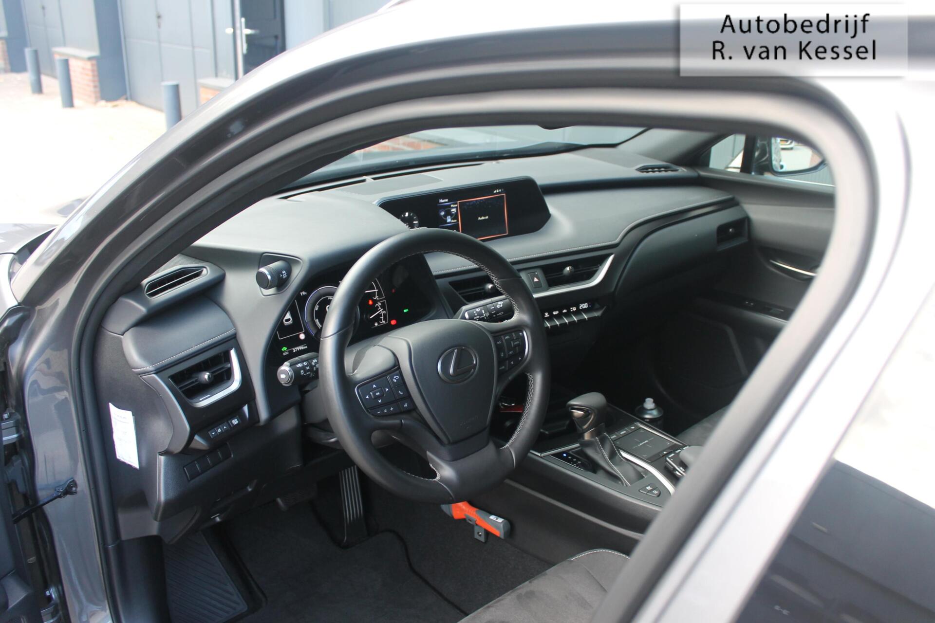 Foto van Lexus Lexus Ux250h