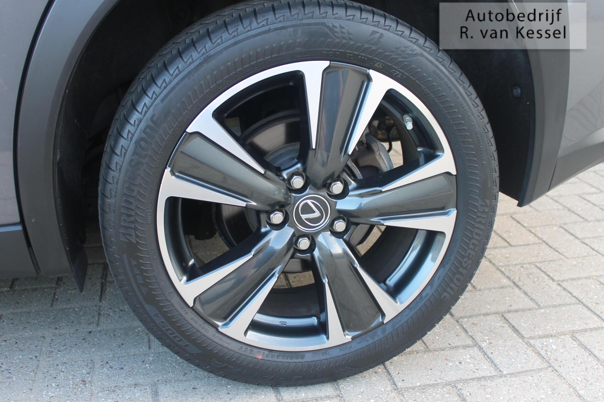 Foto van Lexus Lexus Ux250h