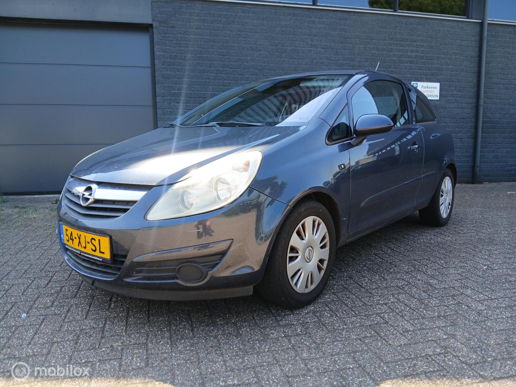 Opel Corsa 1.2-16V Essentia/Apk 12-'26 2007 - voorkant