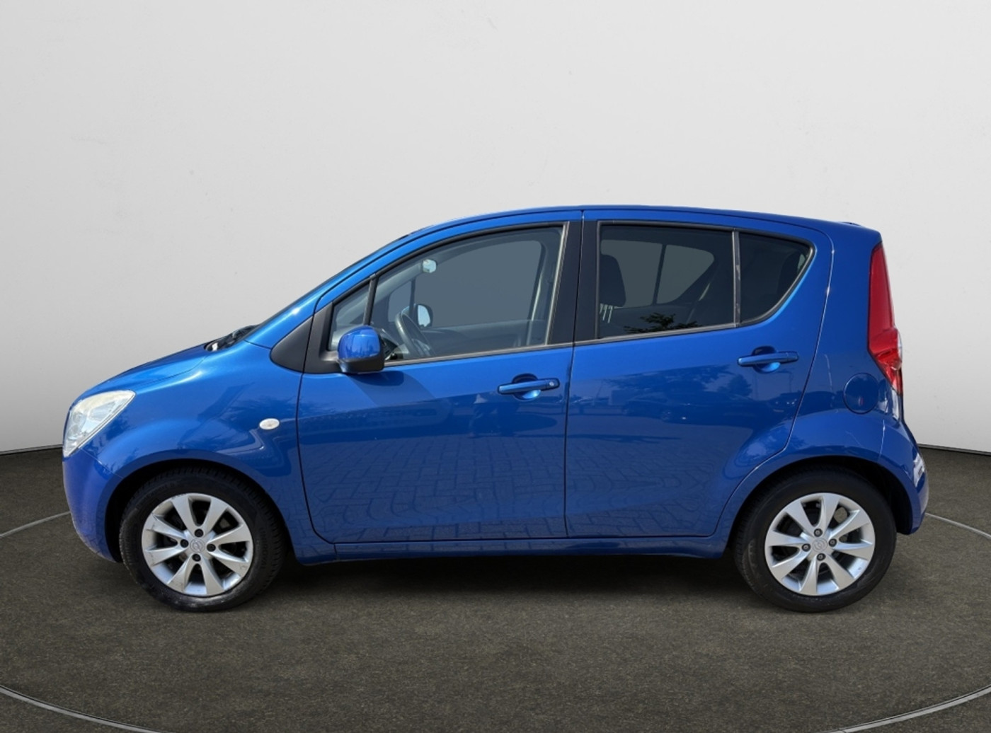 Foto van Opel Agila