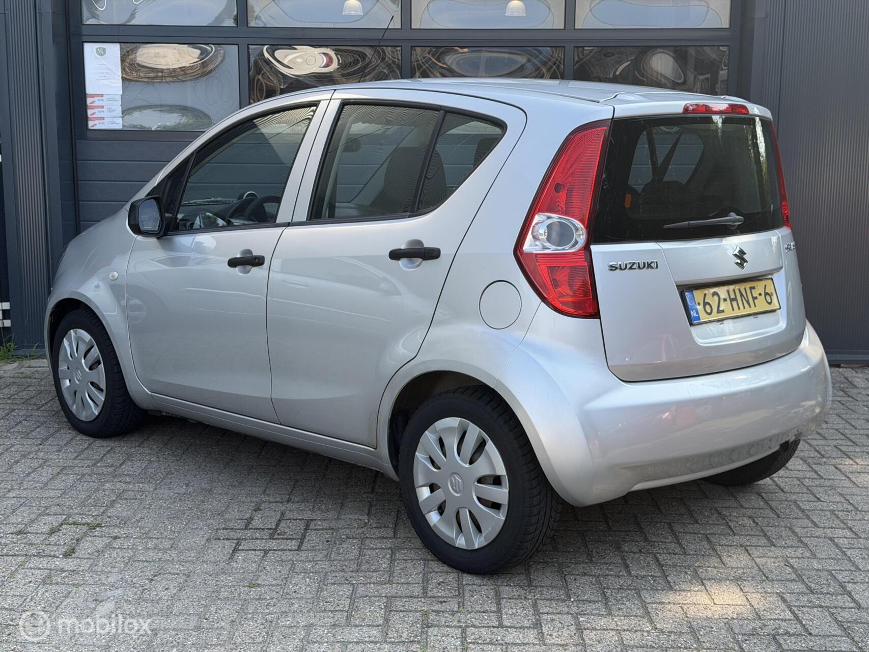 Foto van Suzuki Splash