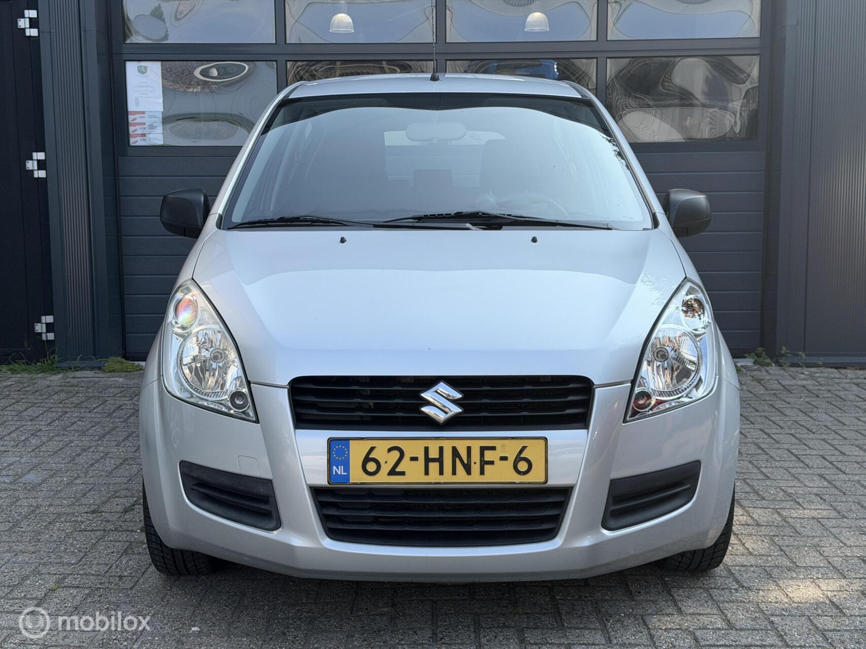 Foto van Suzuki Splash