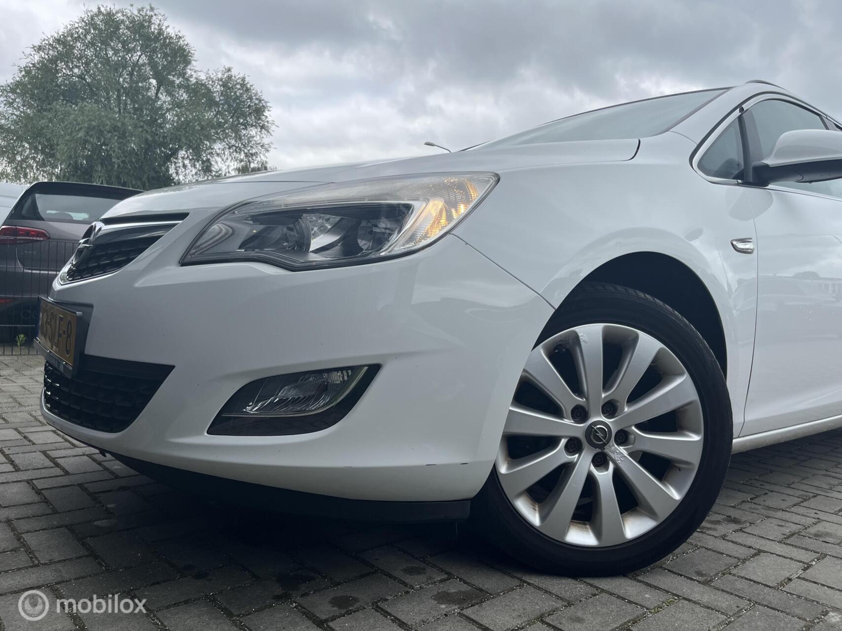 Foto van Opel Astra Sports Tourer