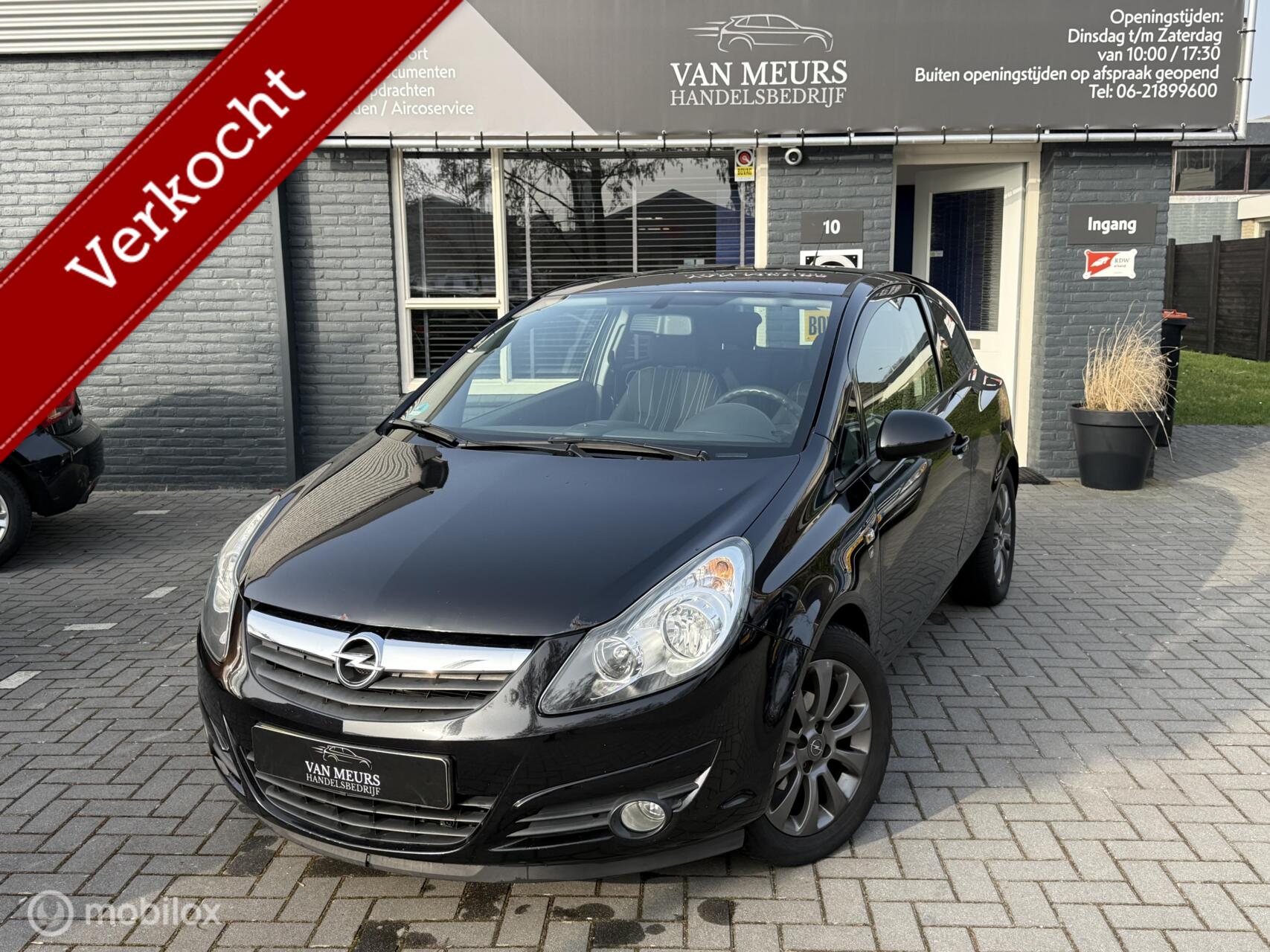 Opel Corsa 1.4-16V '111' Edition, Airco, cruise, apk 09-2026 2010 - voorkant