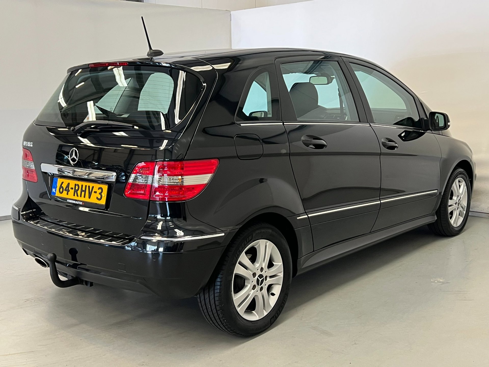 Foto van Mercedes-Benz B 180
