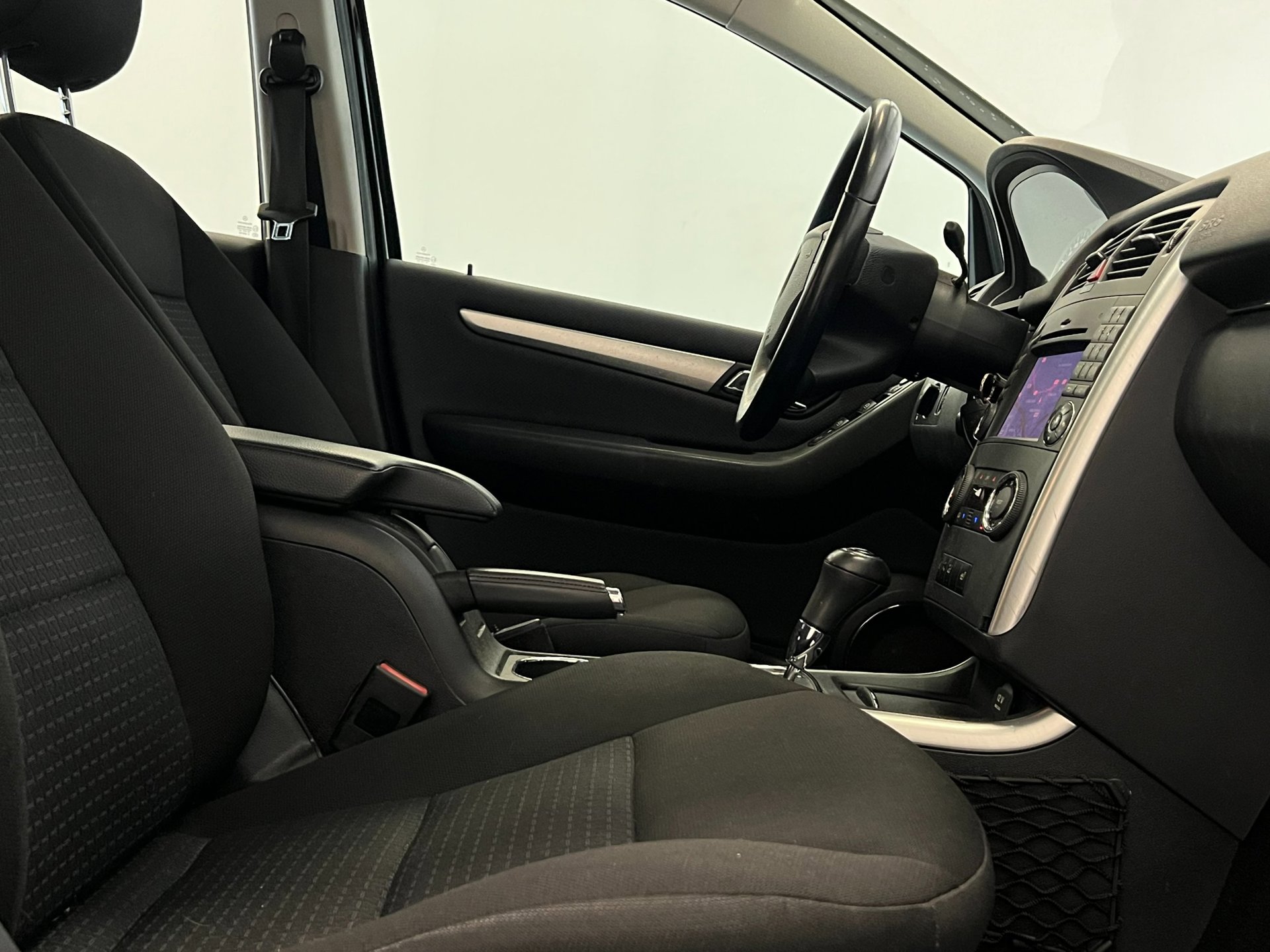 Foto van Mercedes-Benz B 180