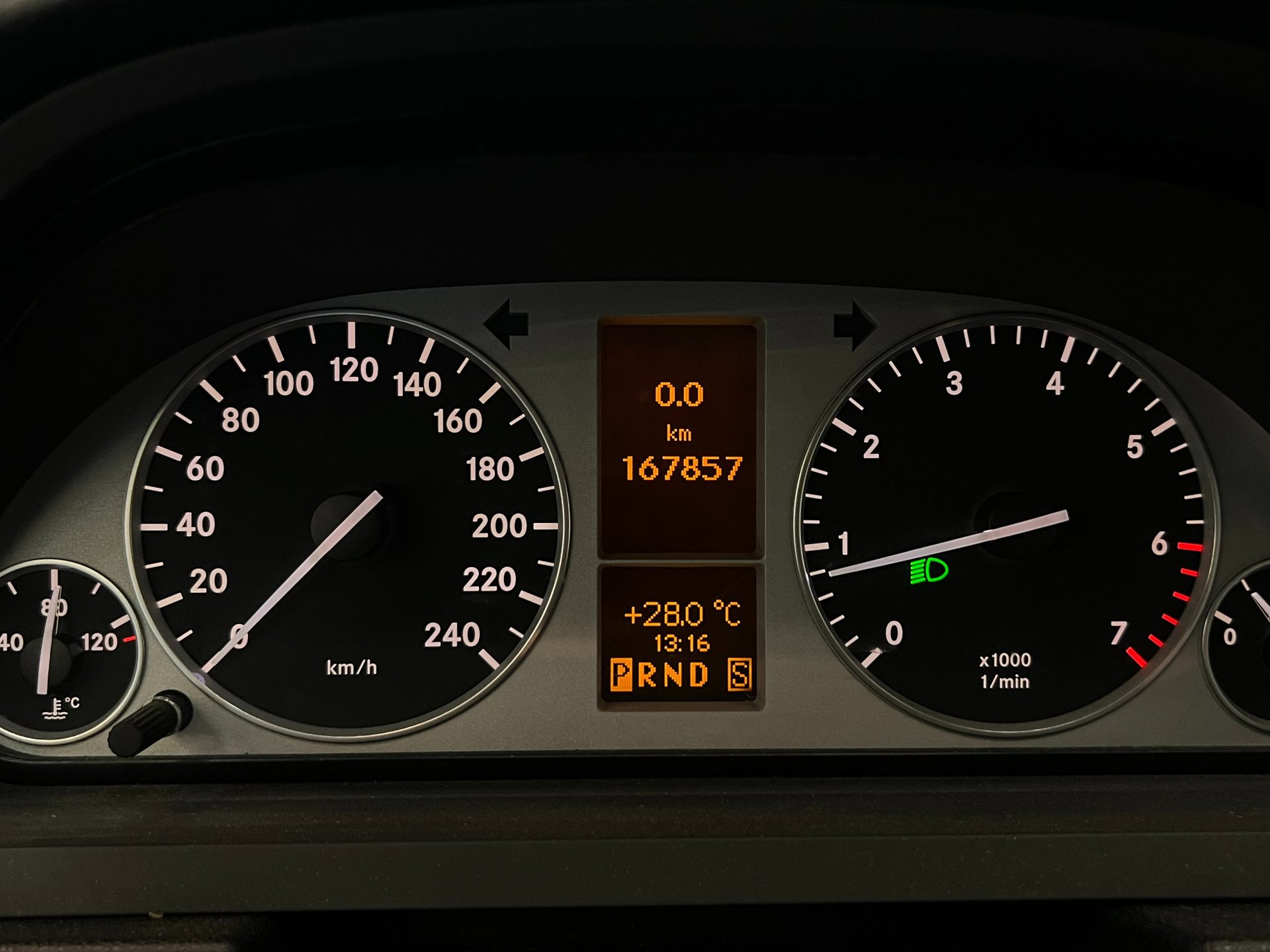Foto van Mercedes-Benz B 180