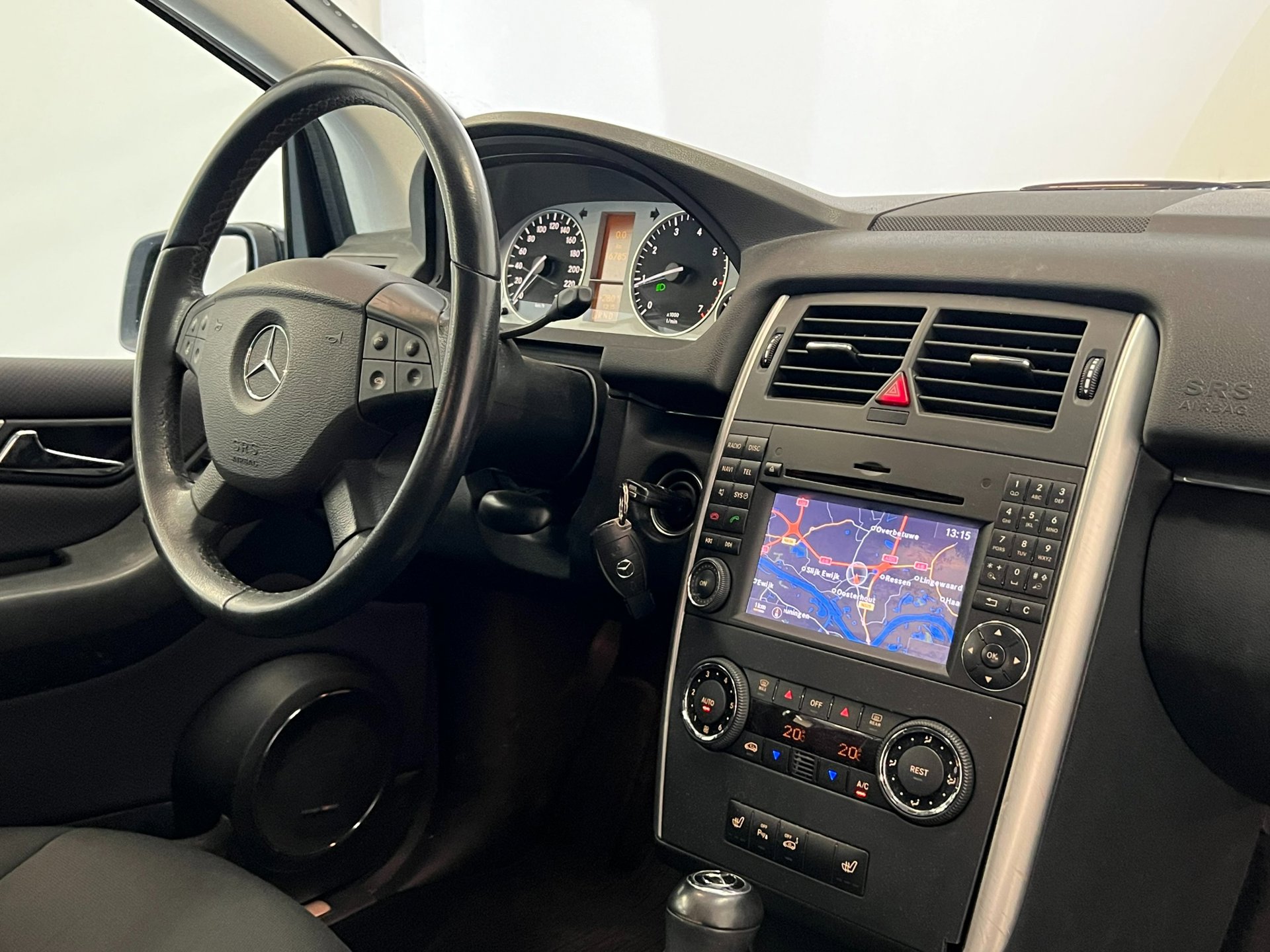 Foto van Mercedes-Benz B 180