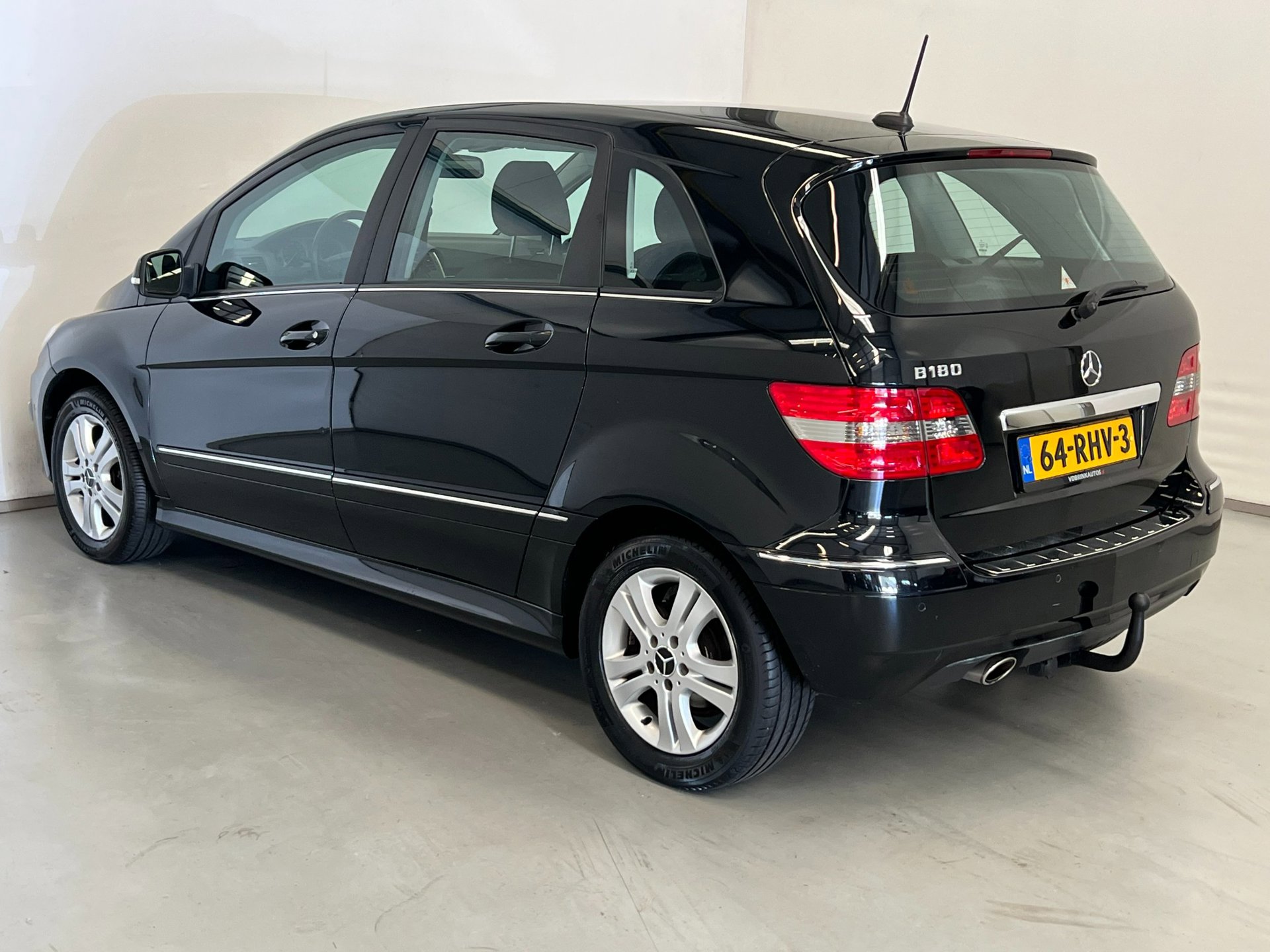 Foto van Mercedes-Benz B 180