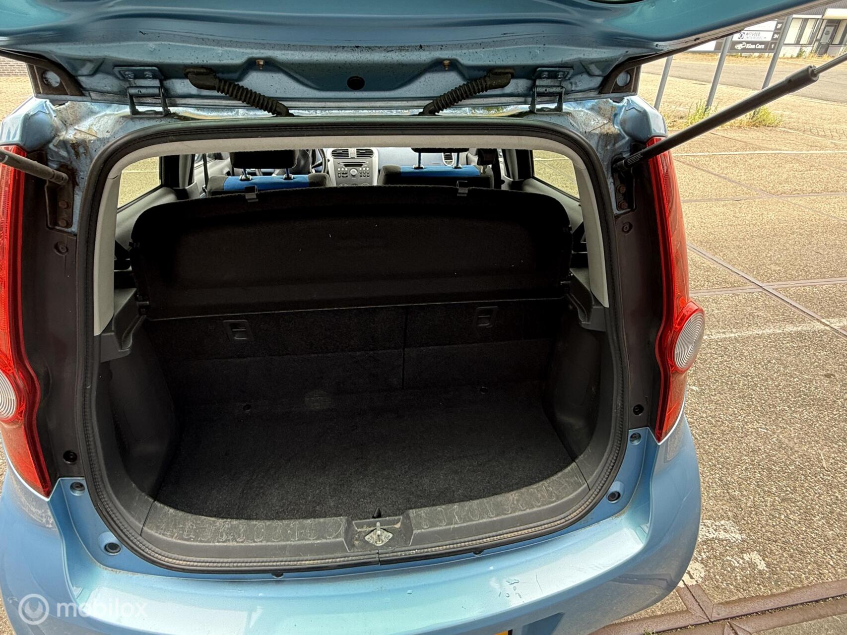 Foto van Opel Agila